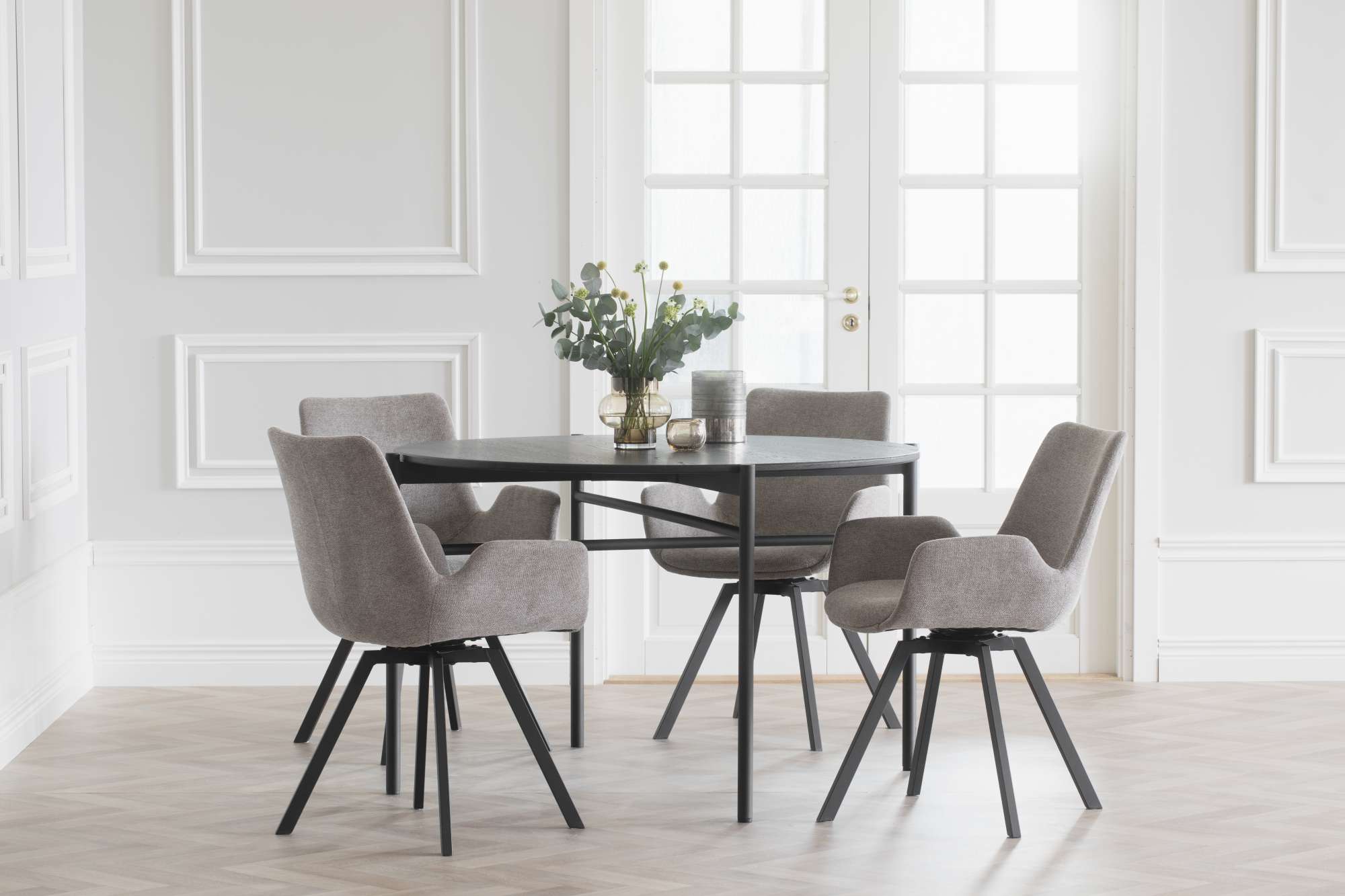 Stuhl Norwell 2er Set mit Drehfunktion, Beige – überzeugt mit zeitlosem Stil.