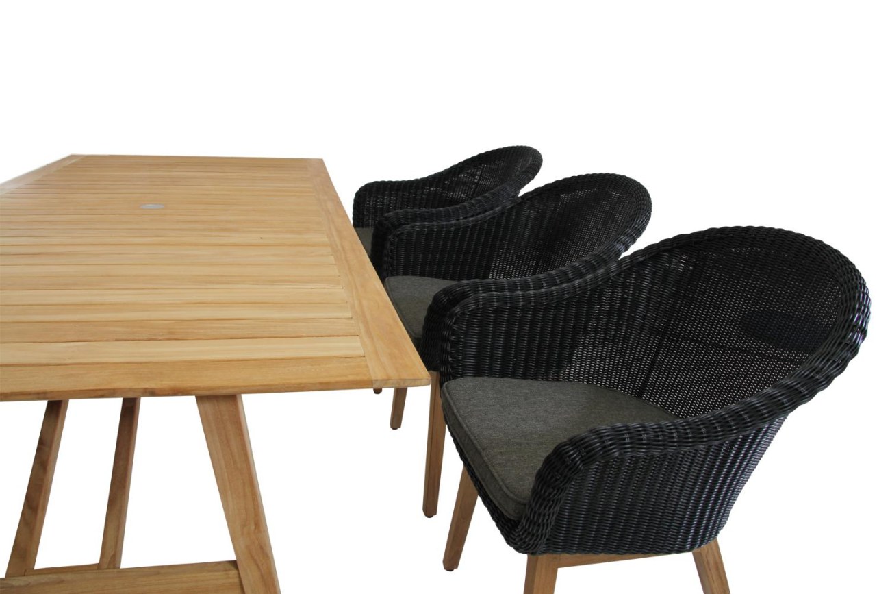 Der Gartenstuhl Beatrice überzeugt mit seinem modernen Design. Gefertigt wurde er aus Rattan, welches einen schwarzen Farbton besitzt. Das Gestell ist aus Teakholz und hat eine natürliche Farbe. Die Sitzhöhe des Stuhls beträgt 49 cm.