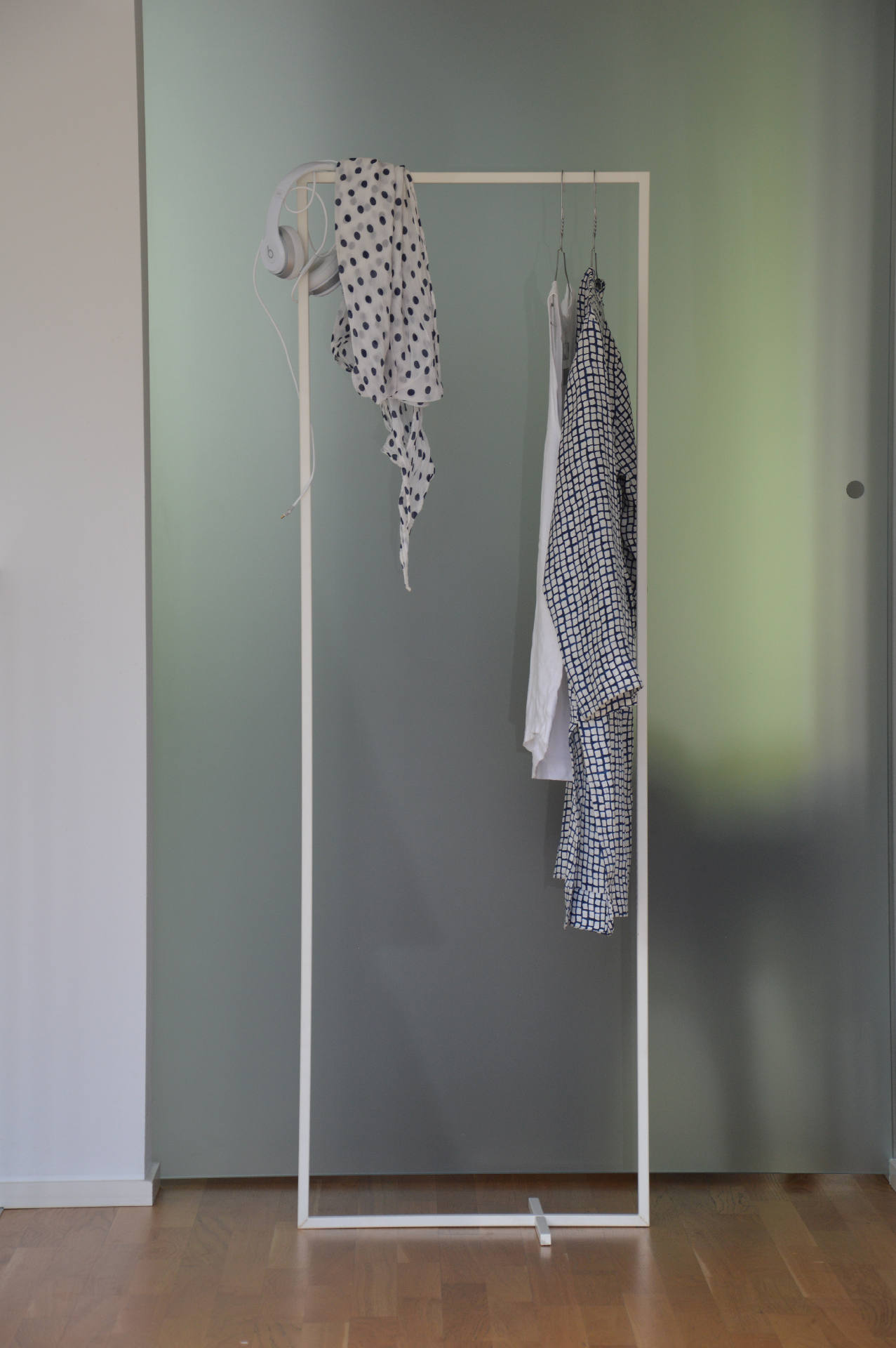 Garderobe Jonathan Weiss JanKurtz