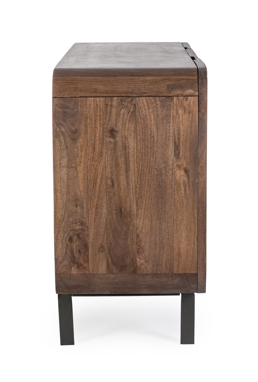 Das Sideboard Orissa überzeugt mit seinem modernen Design. Gefertigt wurde es aus Mangoholz, welches einen braunen Farbton besitzt. Das Gestell ist aus Metall und hat eine schwarze Farbe. Das Sideboard besitzt eine Breite von 145 cm.