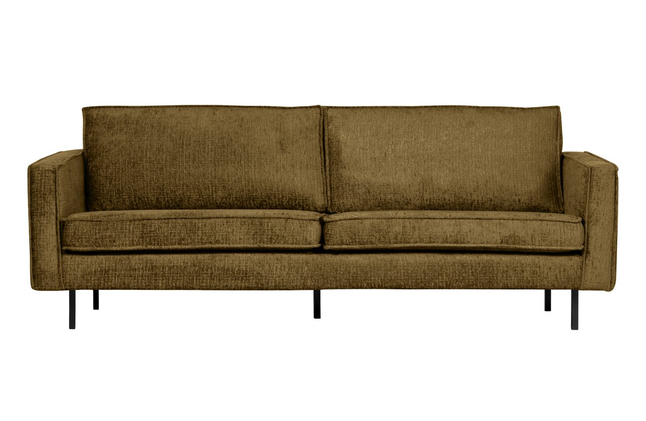 Das Sofa Rodeo überzeugt mit seinem modernen Stil. Gefertigt wurde es aus Struktursamt, welches einen braunen Farbton besitzt. Das Gestell ist aus Metall und hat eine schwarze Farbe. Das Sofa besitzt eine Breite von 190 cm.