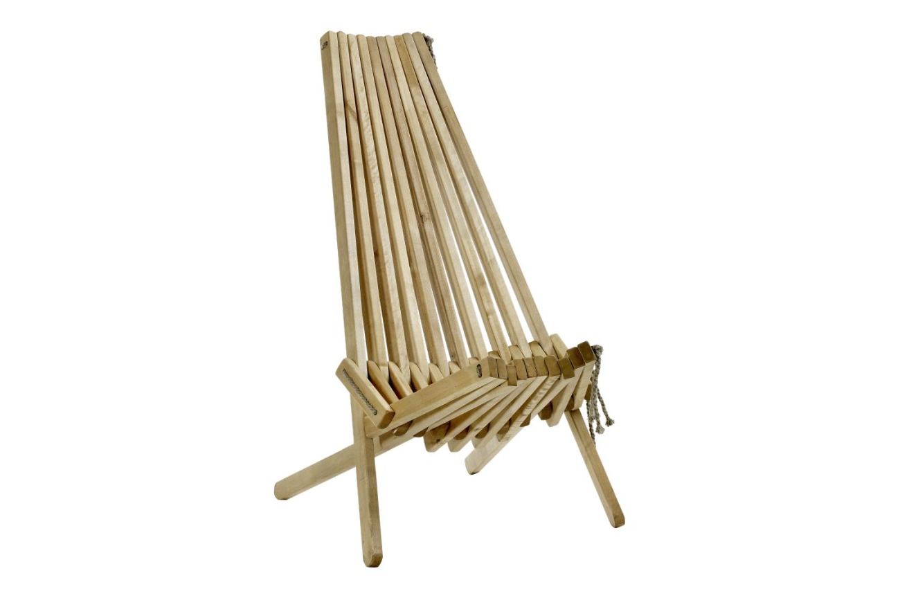 Der Gartenstuhl Ribbon überzeugt mit seinem modernen Design. Gefertigt wurde er aus Buchenholz, welcher einen natürlichen Farbton besitzt. Das Gestell ist auch aus Buchenholz und hat eine natürliche Farbe. Die Sitzhöhe des Stuhls beträgt 43 cm.
