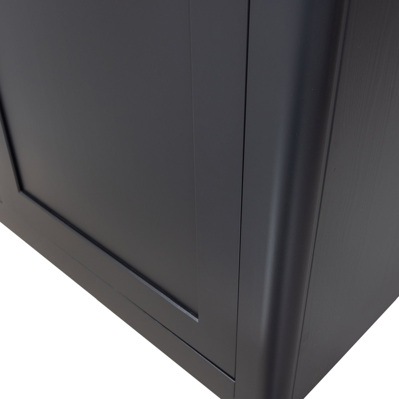 Schrank Gunnar aus Kiefernholz, Schwarz