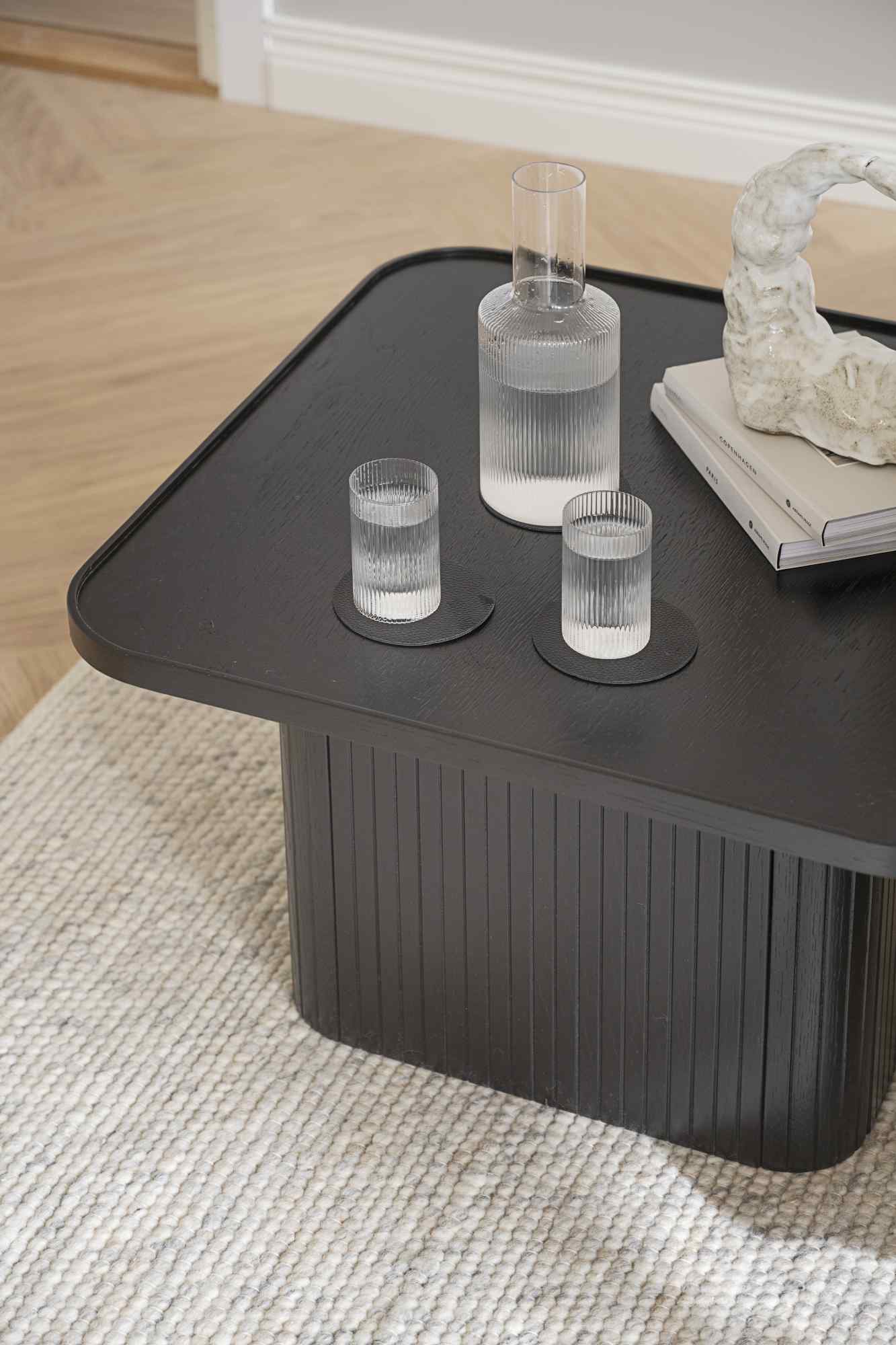 Couchtisch Sullivan, Schwarz, 60x60x37cm passt perfekt in stilvolle Wohnräume.