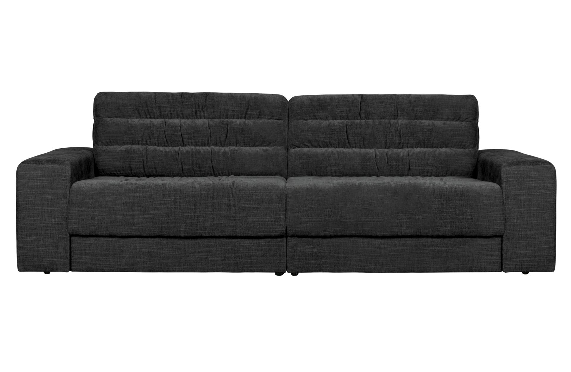Das Sofa Date überzeugt mit seinem klassischen Design. Gefertigt wurde es aus einem Vintage Stoff, welcher einen Anthrazit Farbton besitzen. Das Gestell ist aus Kunststoff und hat eine schwarze Farbe. Das Sofa hat eine Breite von 226 cm.