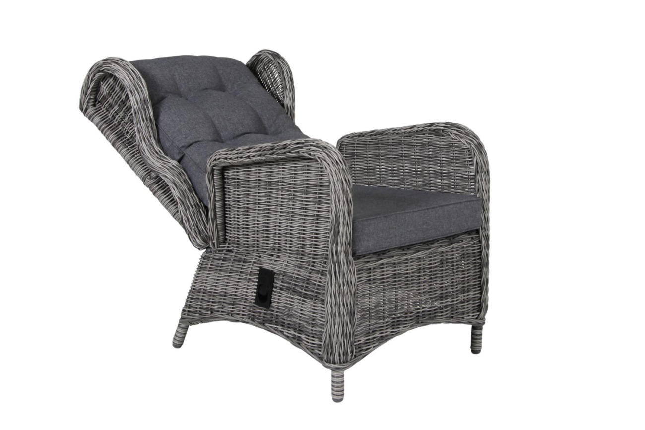 Der Gartensessel Rosita überzeugt mit seinem modernen Design. Gefertigt wurde er aus Rattan, welches einen grauen Farbton besitzt. Das Gestell ist aus Metall und hat eine schwarze Farbe. Die Sitzhöhe des Sessels beträgt 48 cm.