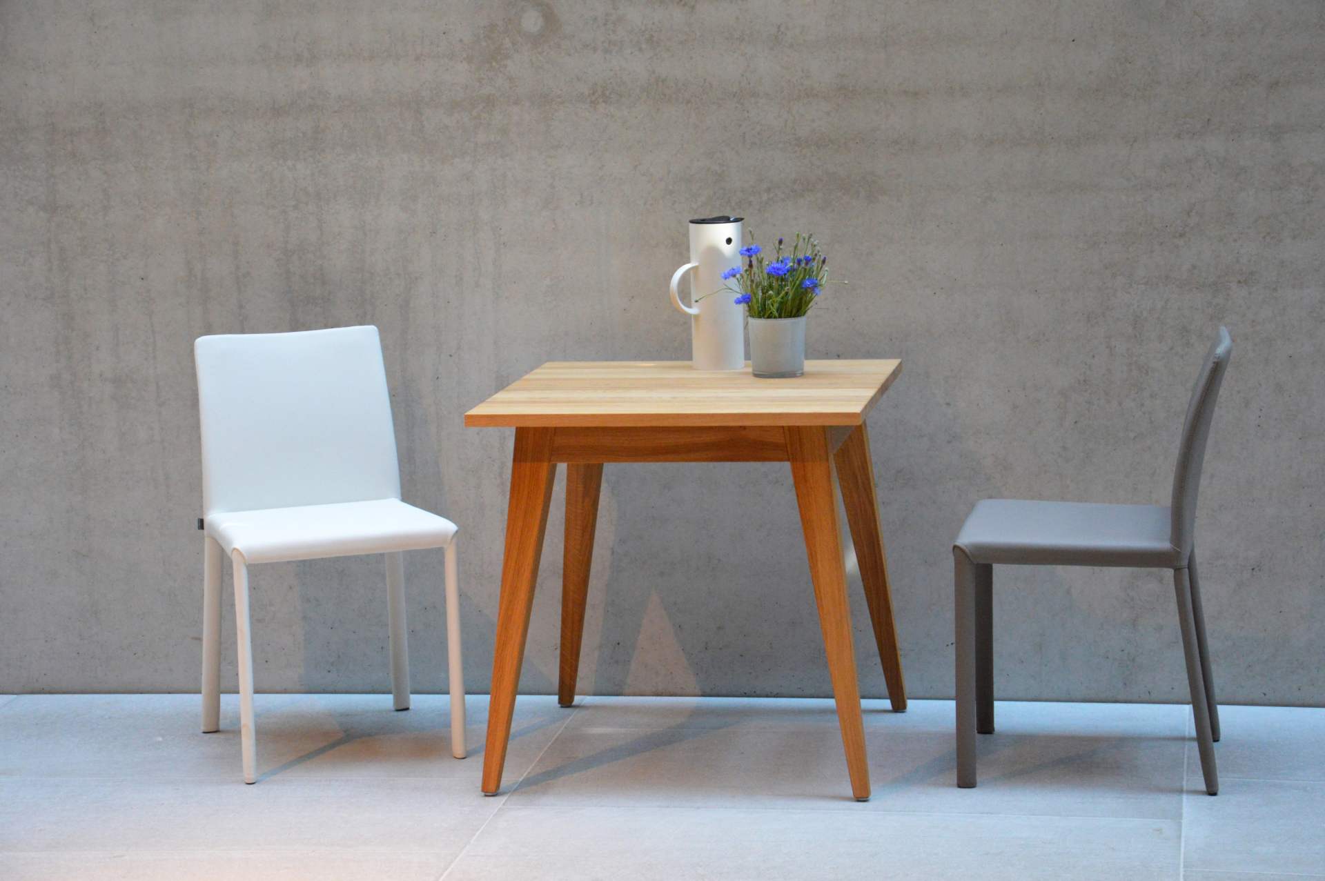 Esstisch Xaver aus Eichenholz, 75 cm