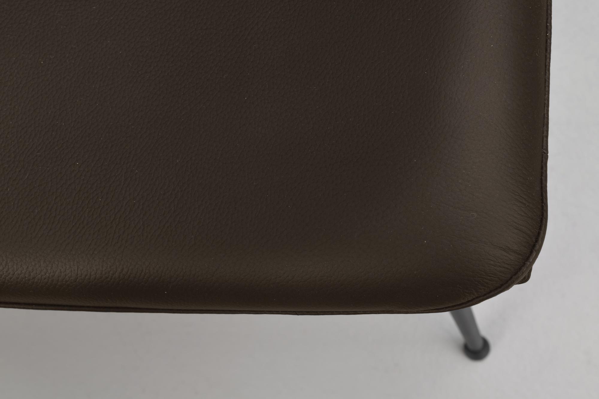 Stuhl Lowell 2er Set, Leder Braun – überzeugt mit zeitlosem Stil.