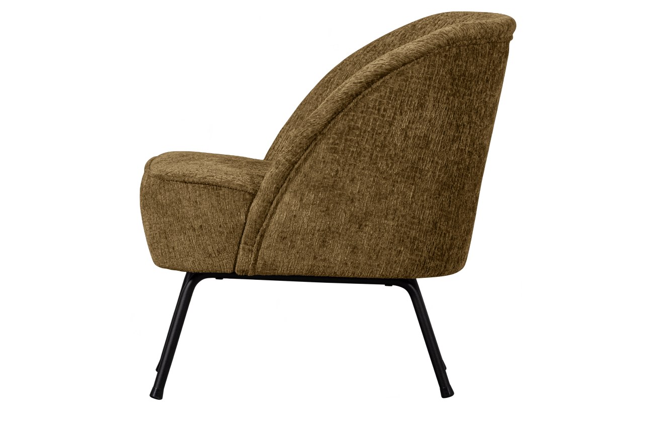 Der Sessel Vogue überzeugt mit seinem modernen Stil. Gefertigt wurde er aus Struktursamt, welches einen braunen Farbton besitzt. Das Gestell ist aus Metall und hat eine schwarze Farbe. Der Sessel besitzt eine Größe von 57x70 cm.