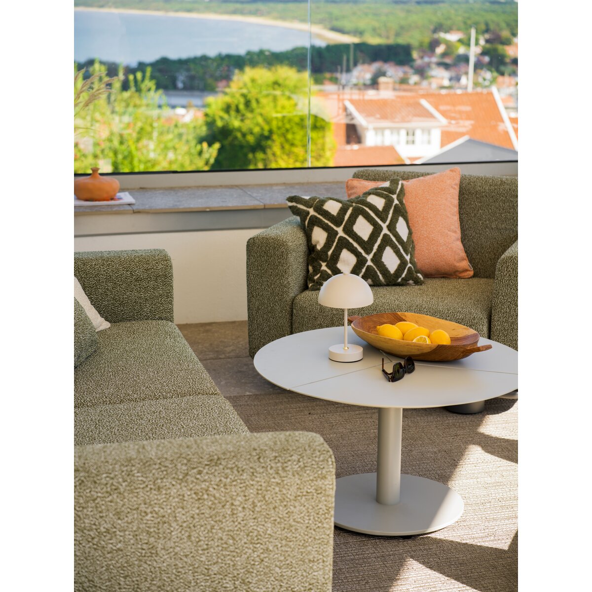 Gartencouchtisch Peace aus Aluminium - 80x80x46 cm, Hellgrau