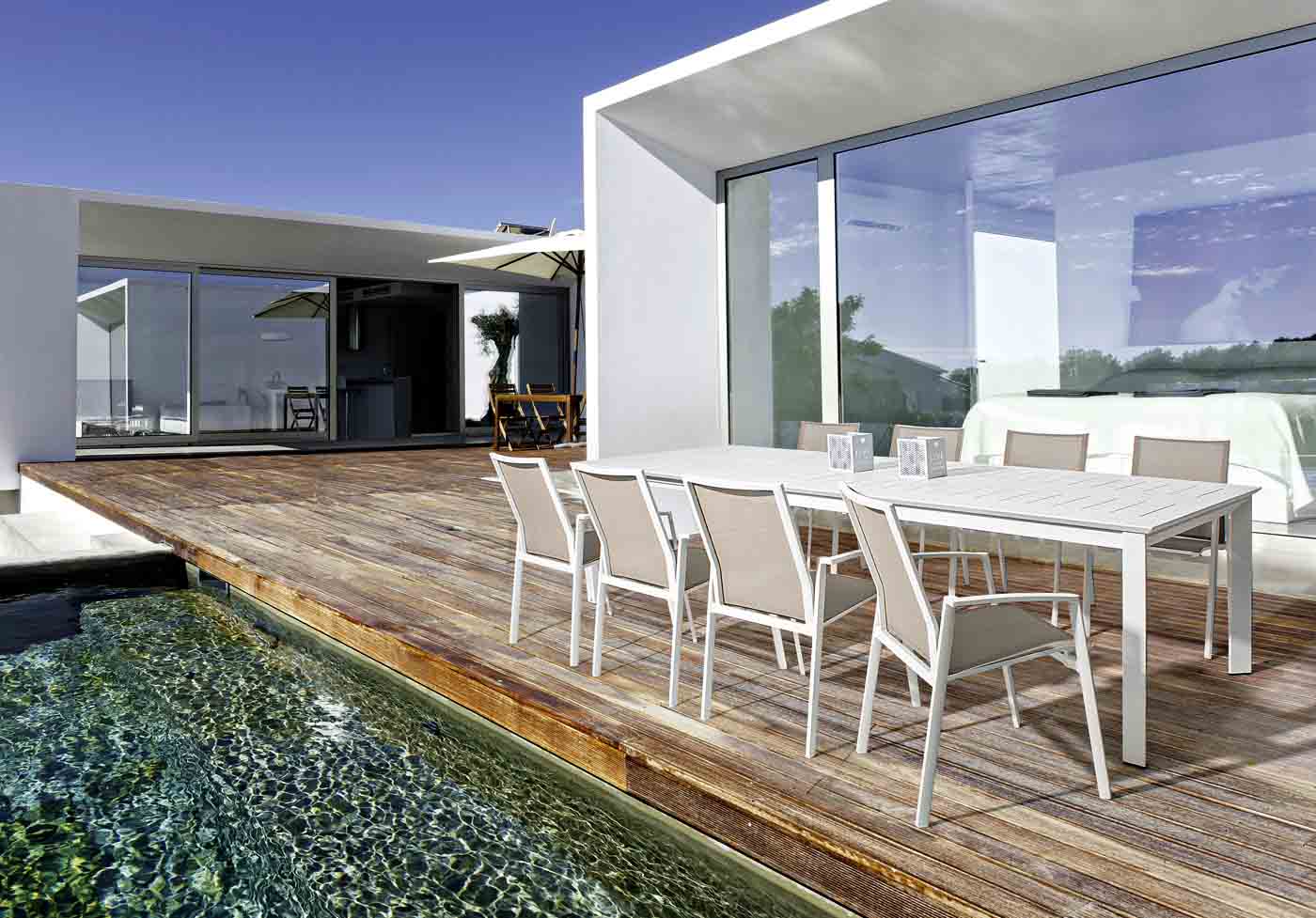 Gartenstuhl Cruise stapelbar mit Armlehne, Weiss