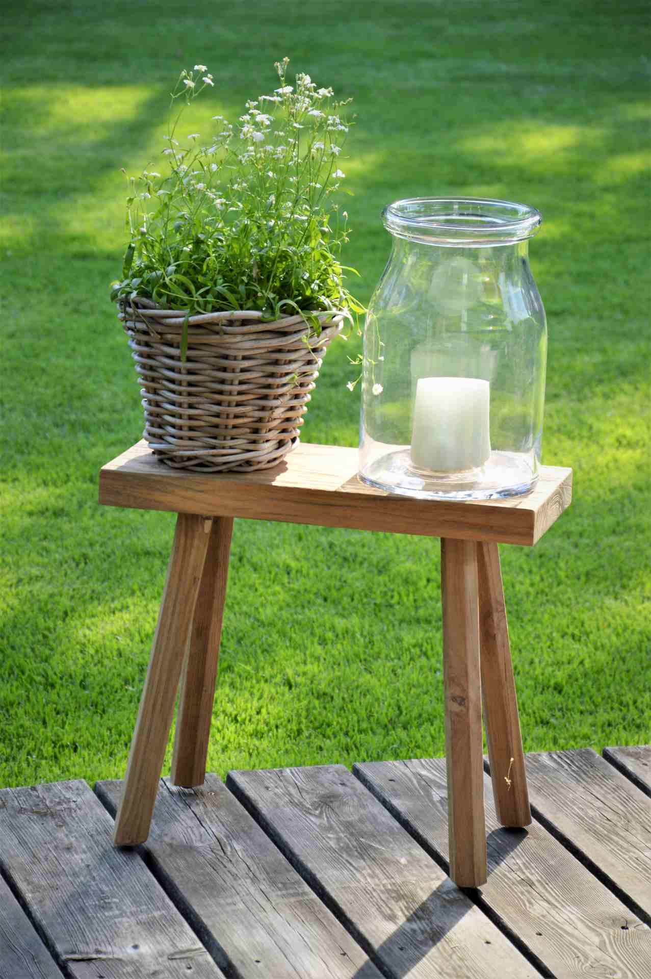 Hocker Milo aus Teakholz Hocker Milo aus Teakholz