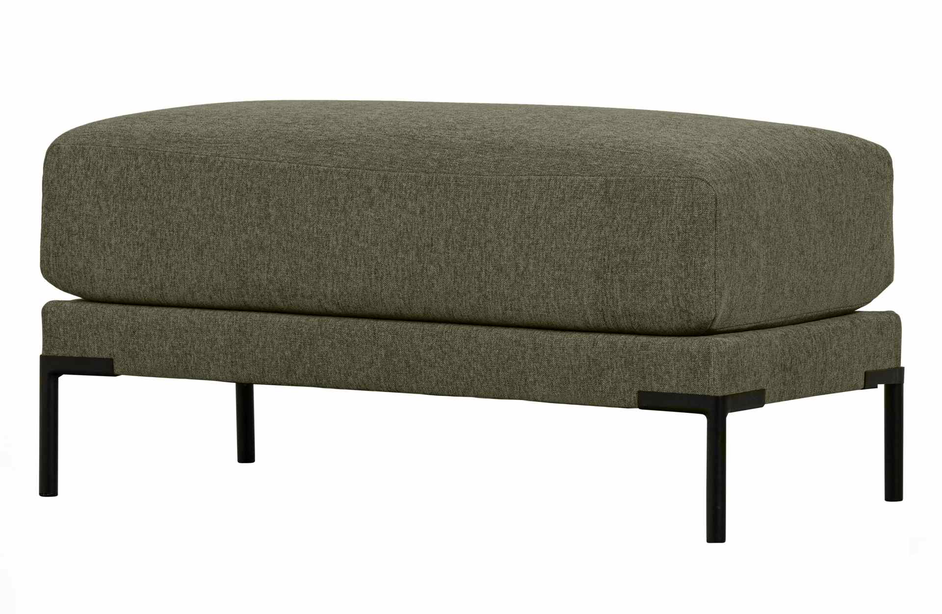 Das Modulsofa Couple Lounge überzeugt mit seinem modernen Design. Das Lounge Element mit der Ausführung 50 cm wurde aus Melange Stoff gefertigt, welcher einen einen grünen Farbton besitzen. Das Gestell ist aus Metall und hat eine schwarze Farbe. Das Eleme