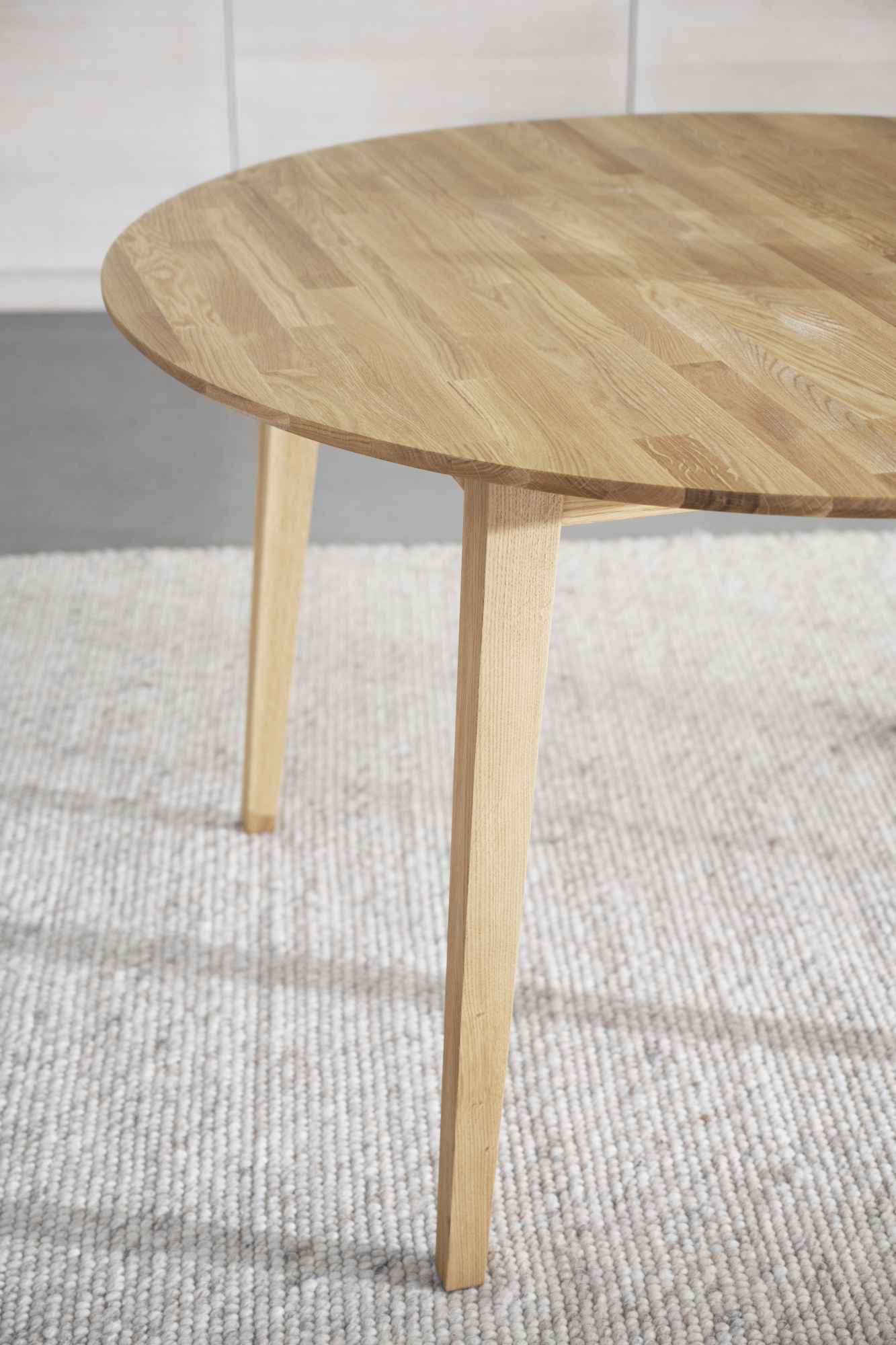 Esstisch Filippa Oval mit Auszug, 170/210cm, Eiche Natur – modernes Design trifft Komfort.