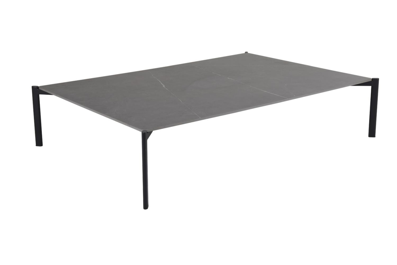 Der Gartencouchtisch Gotland überzeugt mit seinem modernen Design. Gefertigt wurde die Tischplatte aus Granit und besitzt einen grauen Farbton. Das Gestell ist auch aus Metall und hat eine Schwarze Farbe. Der Tisch besitzt eine Länger von 162 cm.