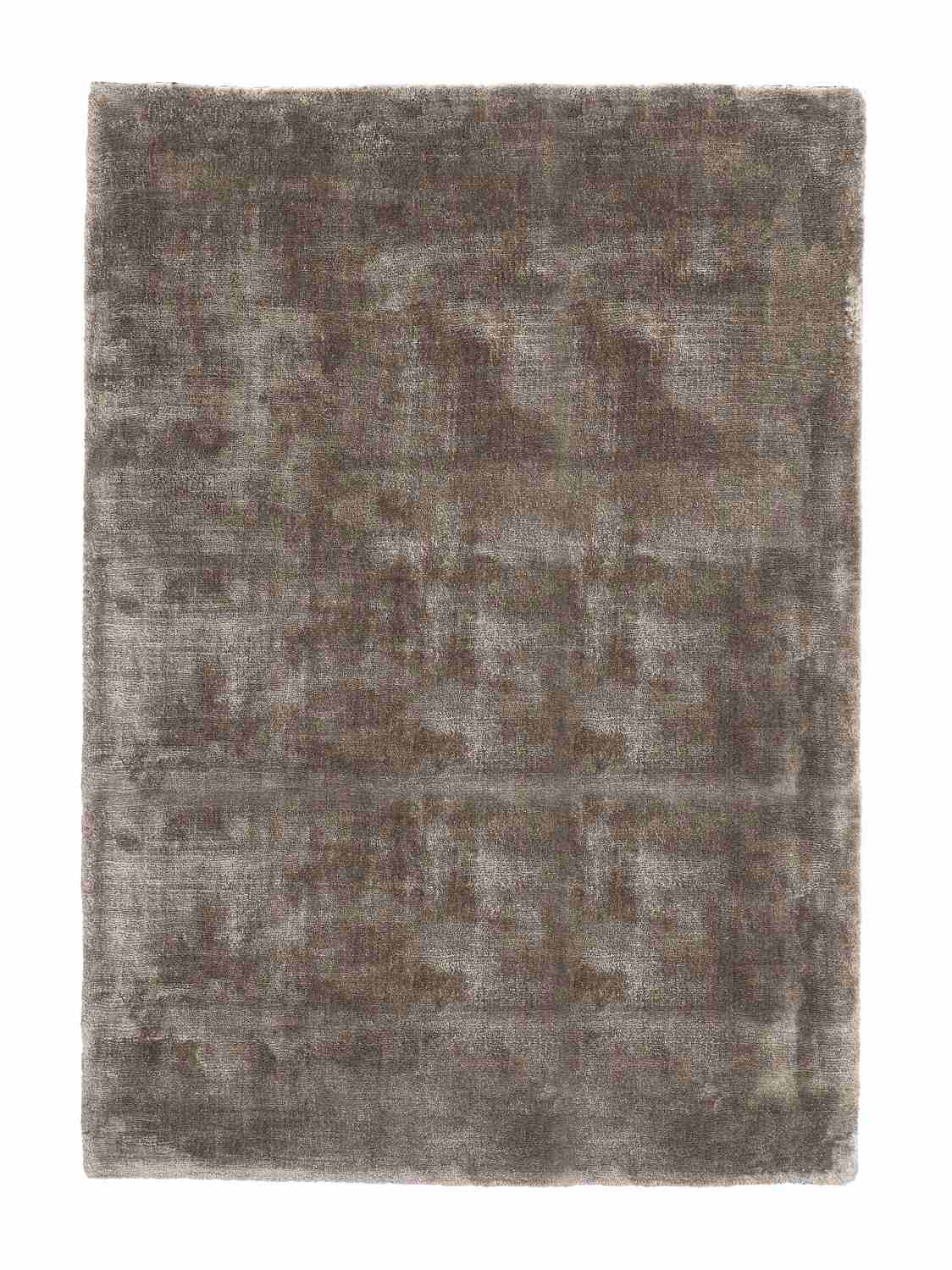 Der Teppich Samadhi überzeugt mit seinem modernen Design. Gefertigt wurde die Vorderseite aus Viskose und die Rückseite ist aus Baumwolle. Der Teppich besitzt einen braunen Farbton und die Maße von 140x200 cm.
