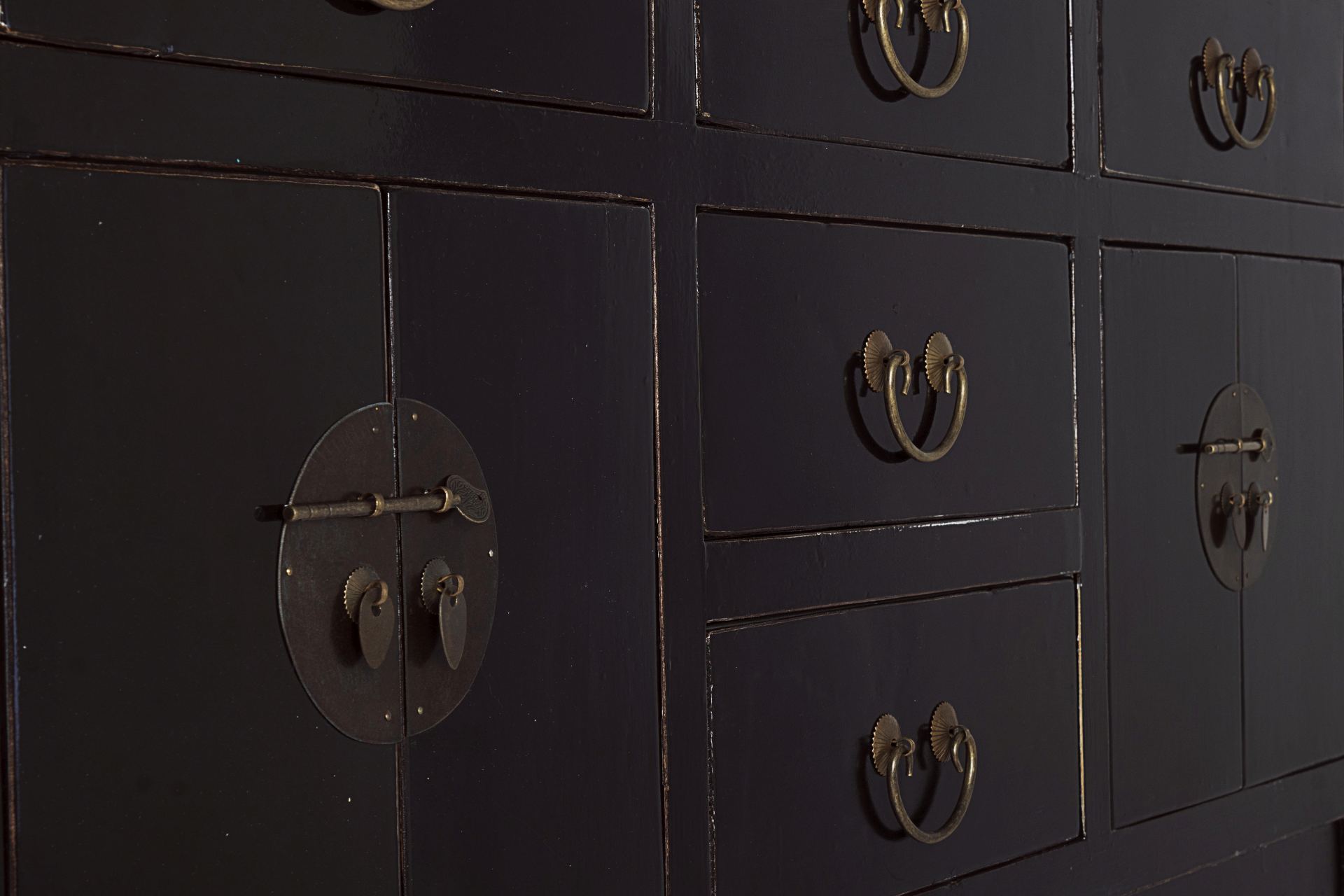 Konsole Jinan aus recyceltem Ulmenholz, 137 cm