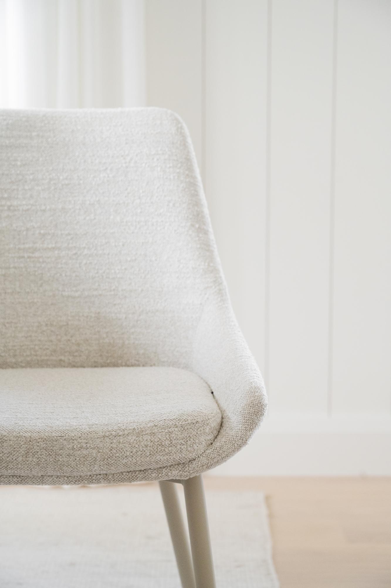 Stuhl Sierra Stoff 2er Set, Hellbeige passt perfekt in stilvolle Wohnräume.