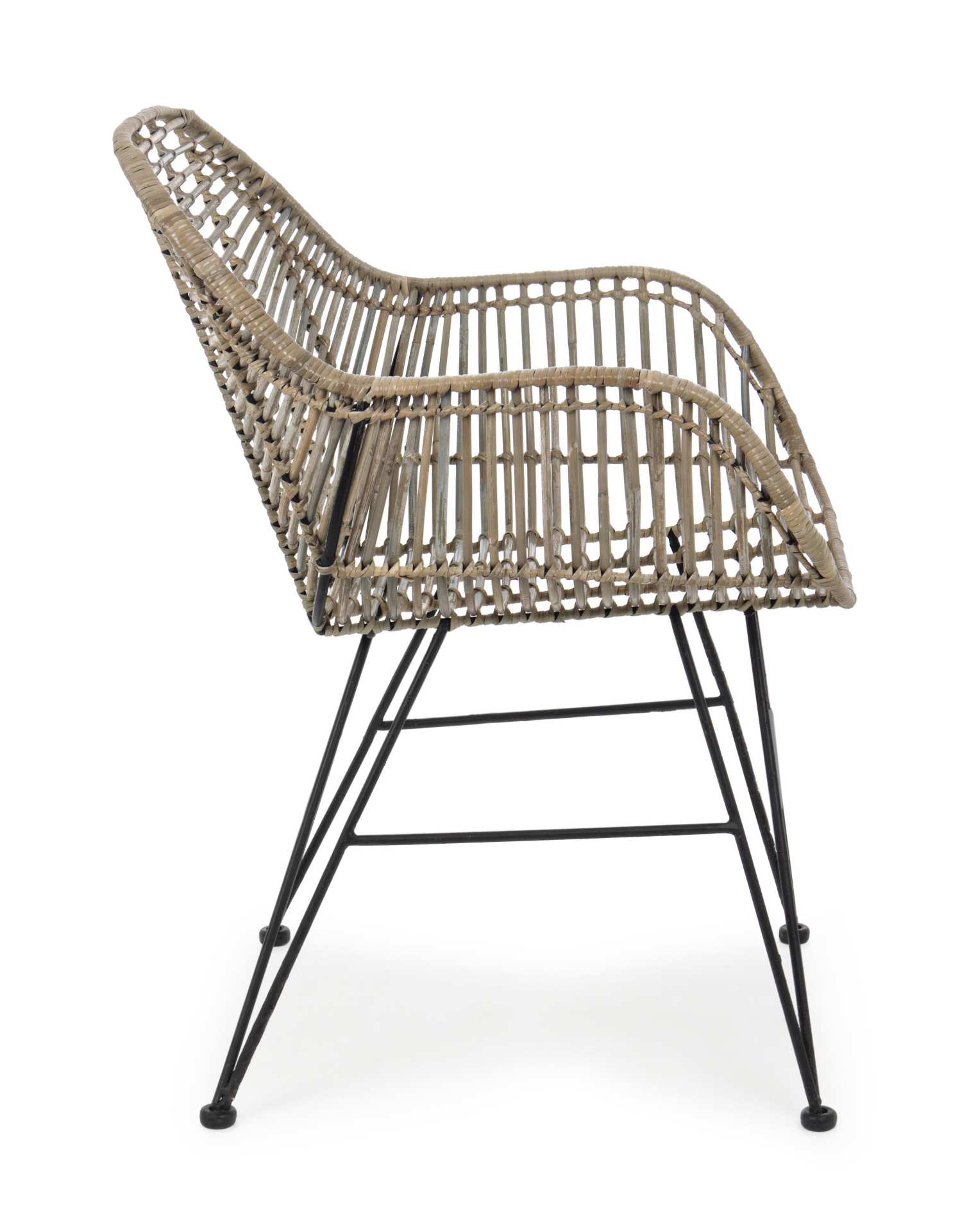 Der Stuhl Raquel überzeugt mit seinem modernem Design. Gefertigt wurde der Stuhl aus einem Kabu-Geflecht, welches einen natürliche Farbton besitzt. Das Gestell ist aus Metall und ist Schwarz. Die Sitzhöhe beträgt 45 cm.