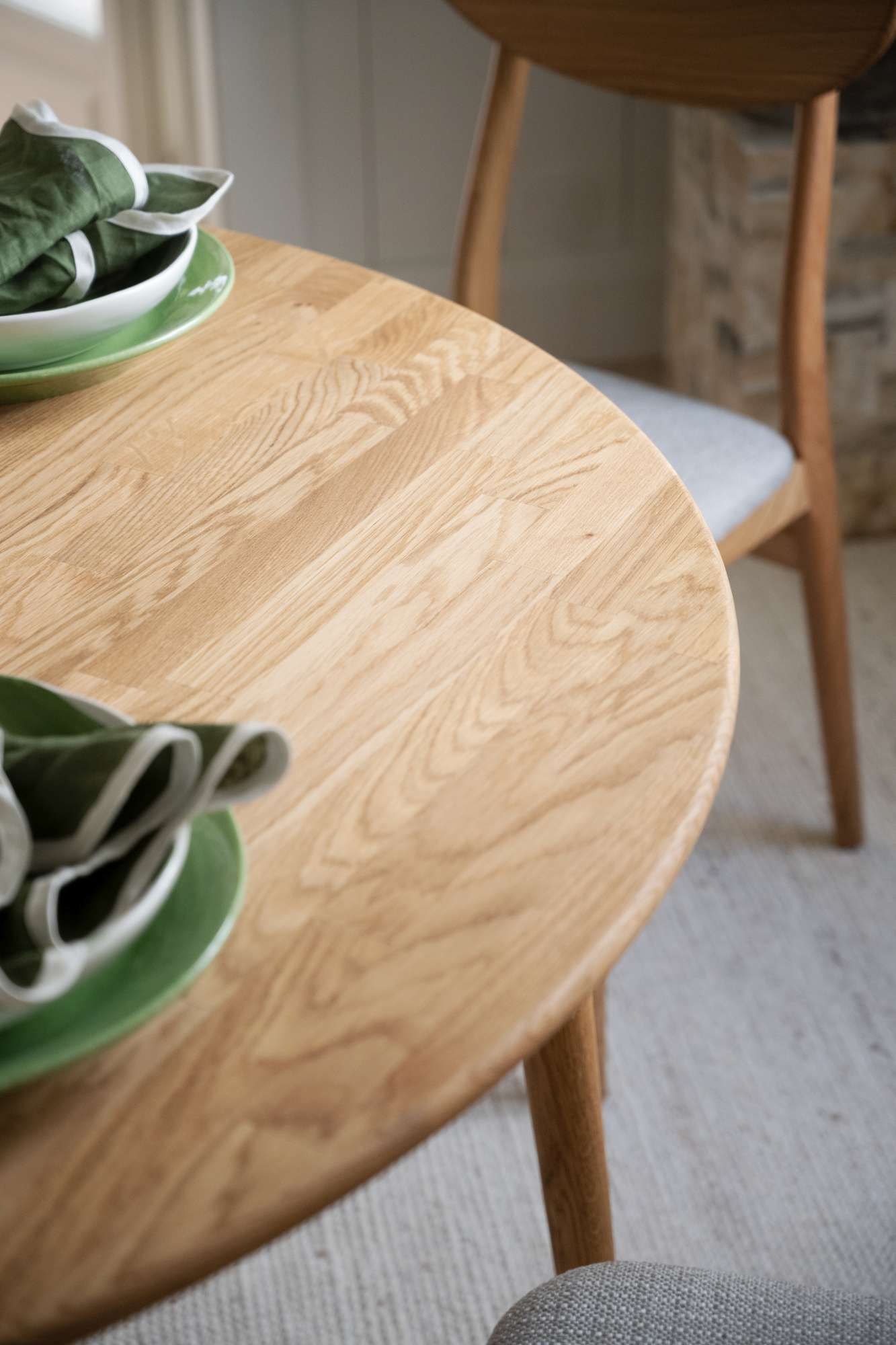 Hochwertiger Ausziehtisch Tyler Rund 120/165cm, Eiche Natur für jede Einrichtung.