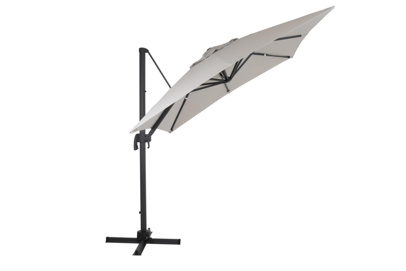 Der Sonnenschirm Linz überzeugt mit seinem modernen Design. Gefertigt wurde er aus Kunstfasern, welcher einen Kaki Farbton besitzt. Das Gestell ist aus Metall und hat eine Anthrazit Farbe. Der Schirm hat eine Größe von 250x250 cm.