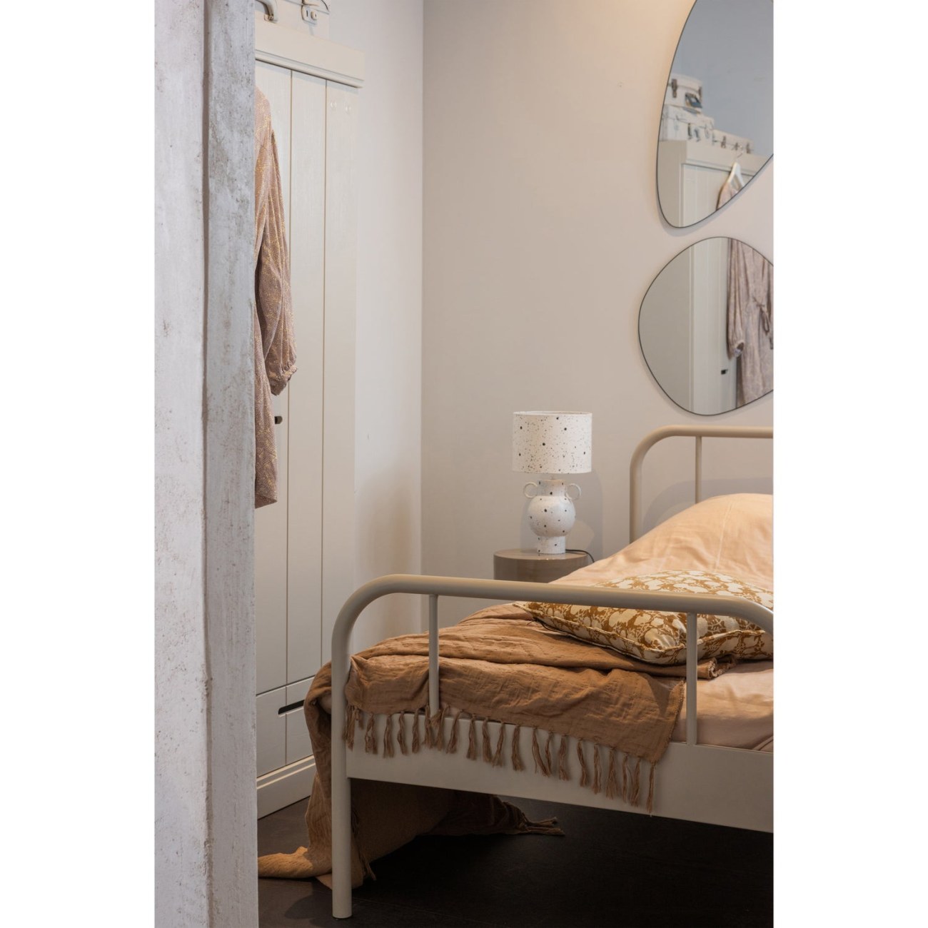 Bettgestell Mata aus Metall 90x200 cm, Sand