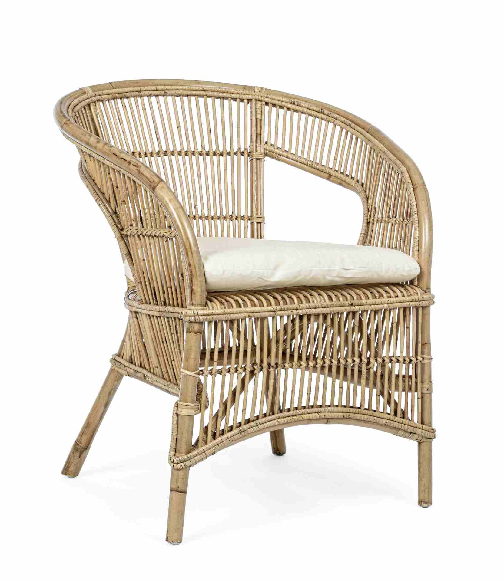 Der Sessel Consuelo überzeugt mit seinem klassischen Design. Gefertigt wurde er aus Rattan, welches einen natürlichen Farbton besitzt. Das Gestell ist auch aus Rattan. Der Sessel besitzt eine Sitzhöhe von 43 cm. Die Breite beträgt 68 cm.