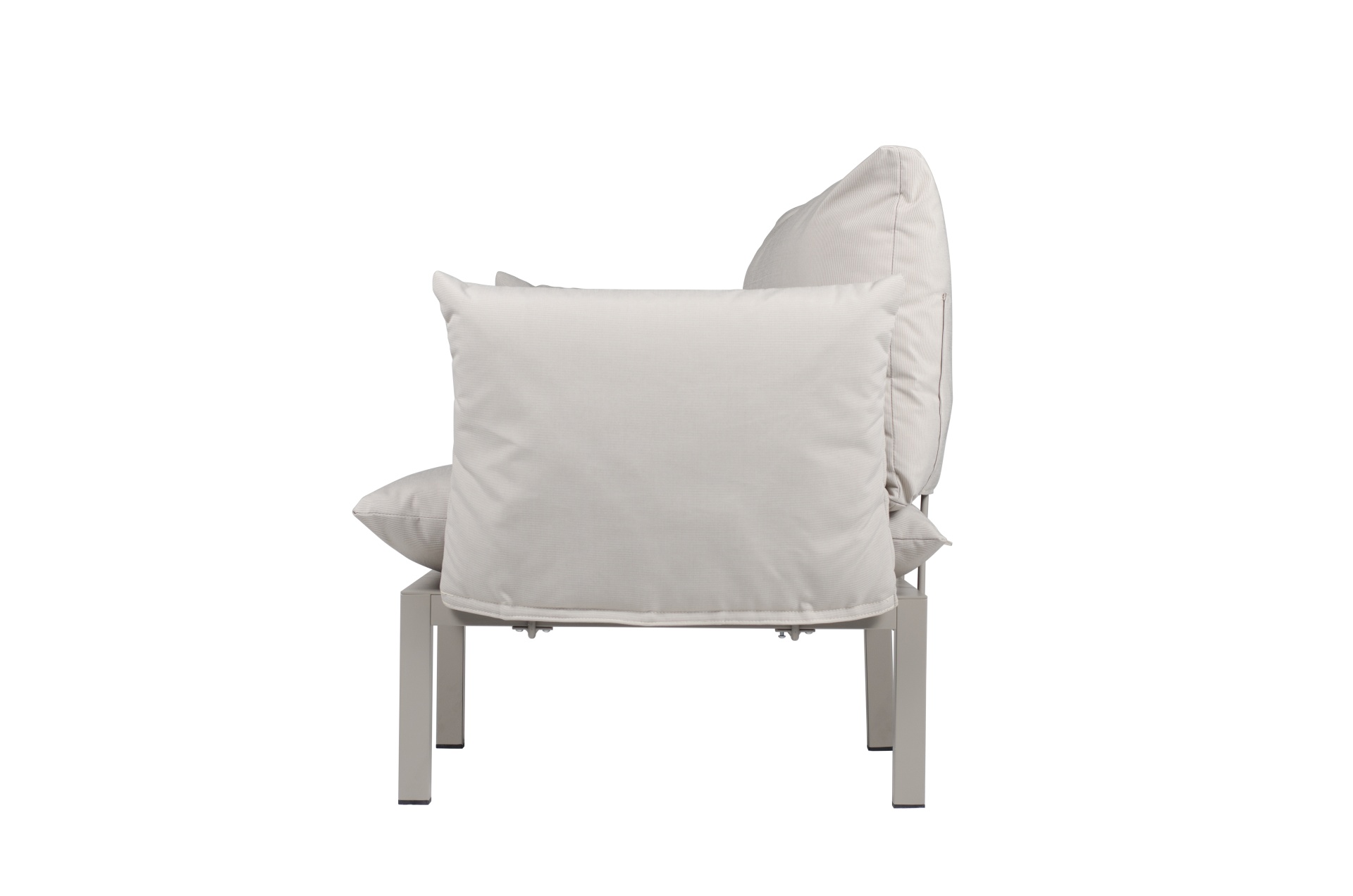 Der moderne Sessel Domino überzeugt mit seinem modernen Design. Er verfügt über ein Aluminium Gestell und ist somit perfekt für den Outdoor-Bereich einsetzbar. Designet wurde er von der Marke Jan Kurtz. Und hat die Farbkombination Gestell weiß und Bezug W
