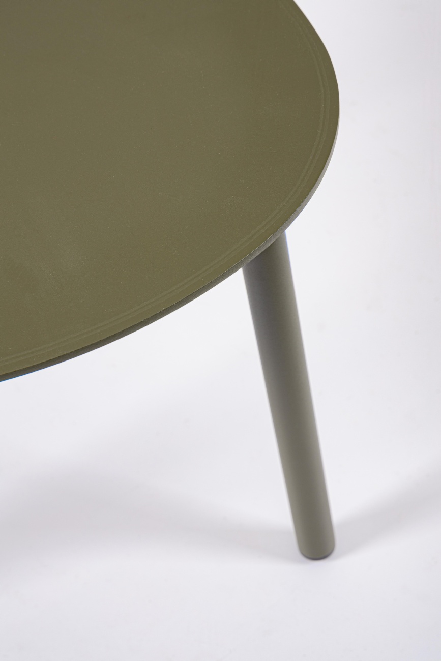 Der Gartencouchtisch Sparky überzeugt mit seinem modernen Design. Gefertigt wurde er aus Aluminium, welches einen Olive Farbton besitzt. Das Gestell ist auch aus Aluminium. Der Tisch besitzt eine Größe von 55x45 cm.