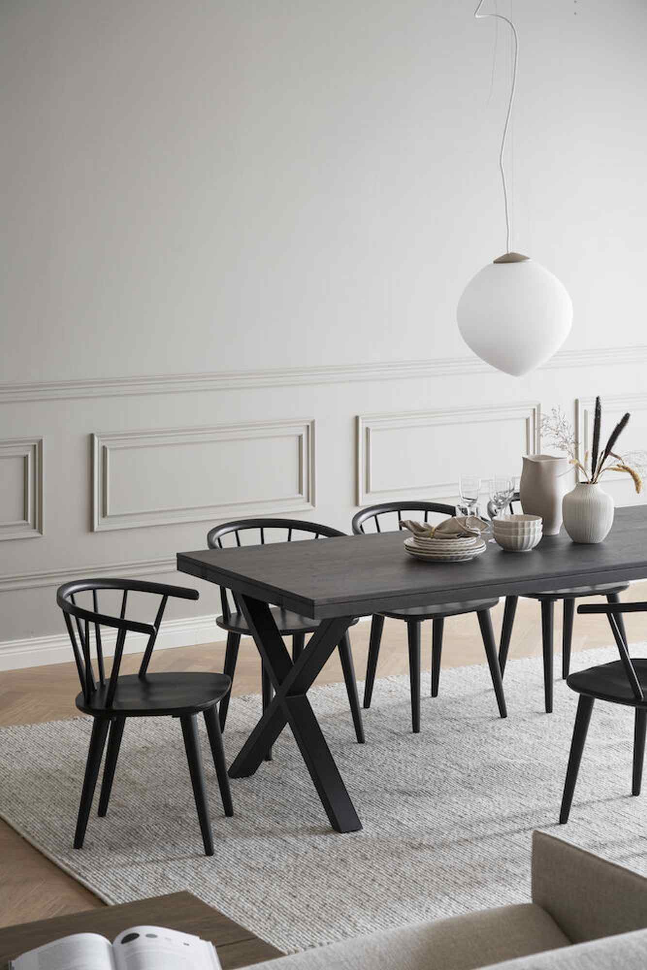 Esstisch Brooklyn, X-Gestell, 220cm, Braun – überzeugt mit zeitlosem Stil.