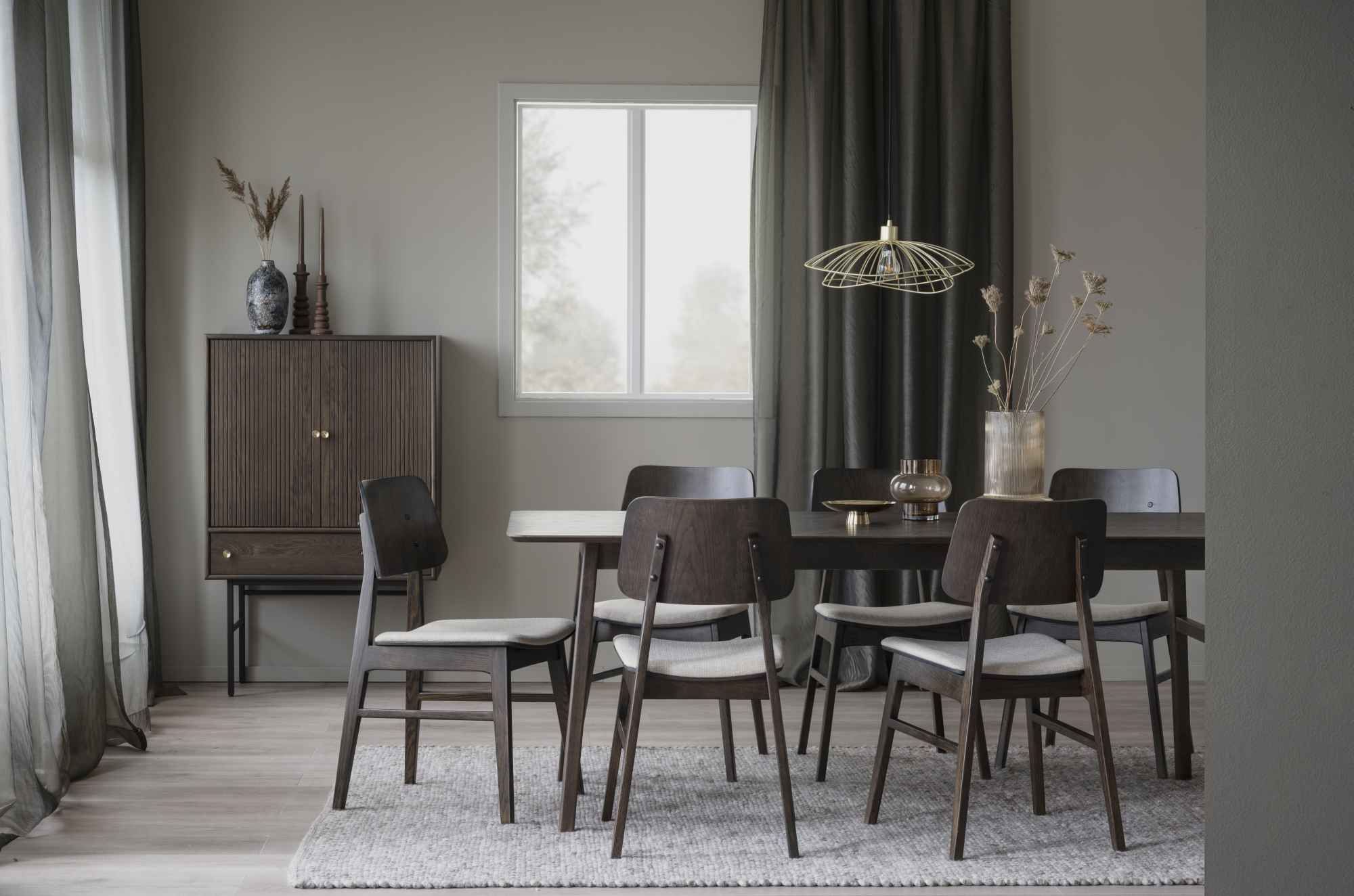 Design trifft Funktion: Stuhl Nagano 2er Set, Eiche Braun / Beige.