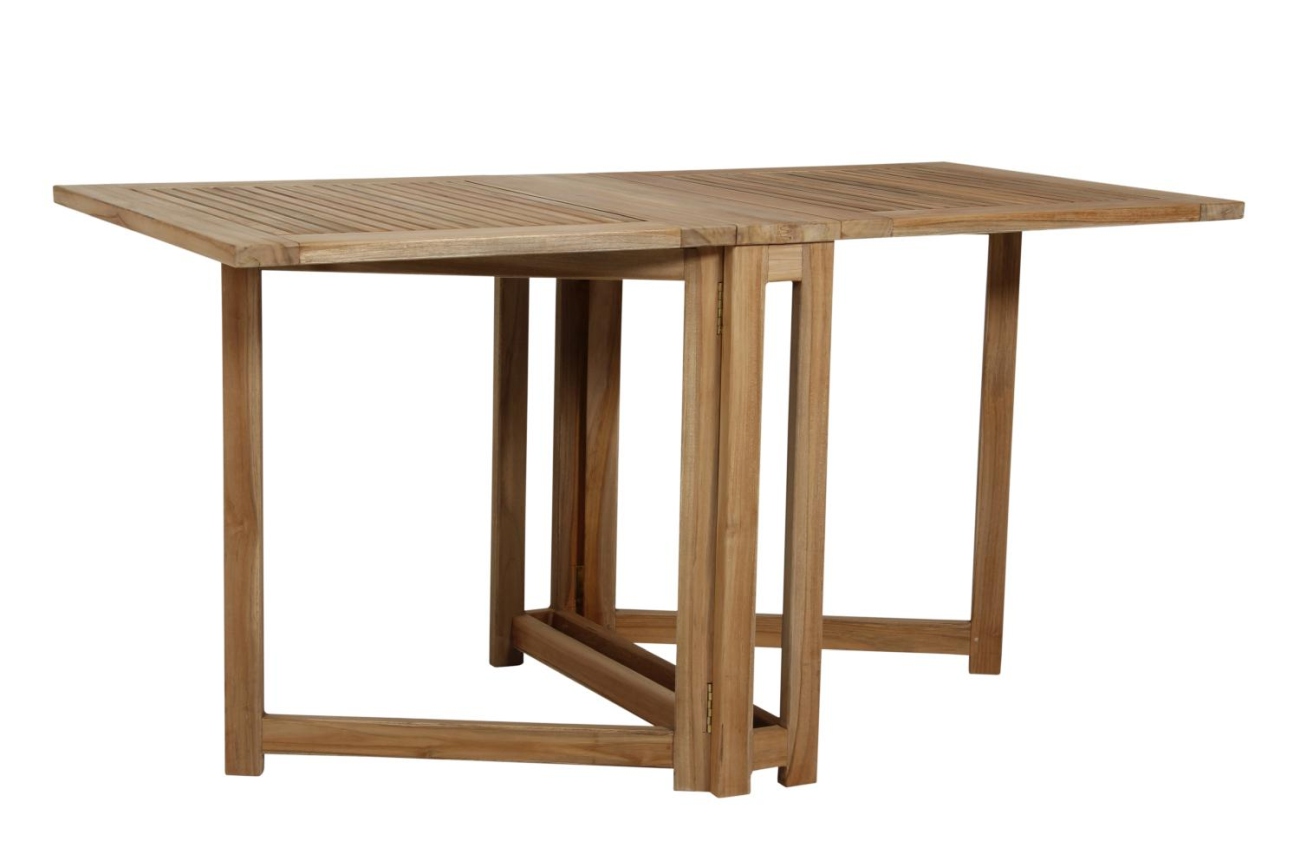 Der Gartenesstisch Turin überzeugt mit seinem modernen Design. Gefertigt wurde die Tischplatte aus Teakholz und hat einen natürlichen Farbton. Das Gestell ist auch aus Teakholz und hat eine natürliche Farbe. Der Tisch besitzt eine Länge von 146 cm.