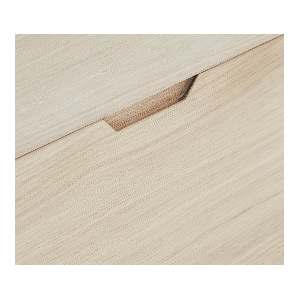 TV-Board Gorbin Eiche Whitewash 180 cm - mit Türen & Soft-Close