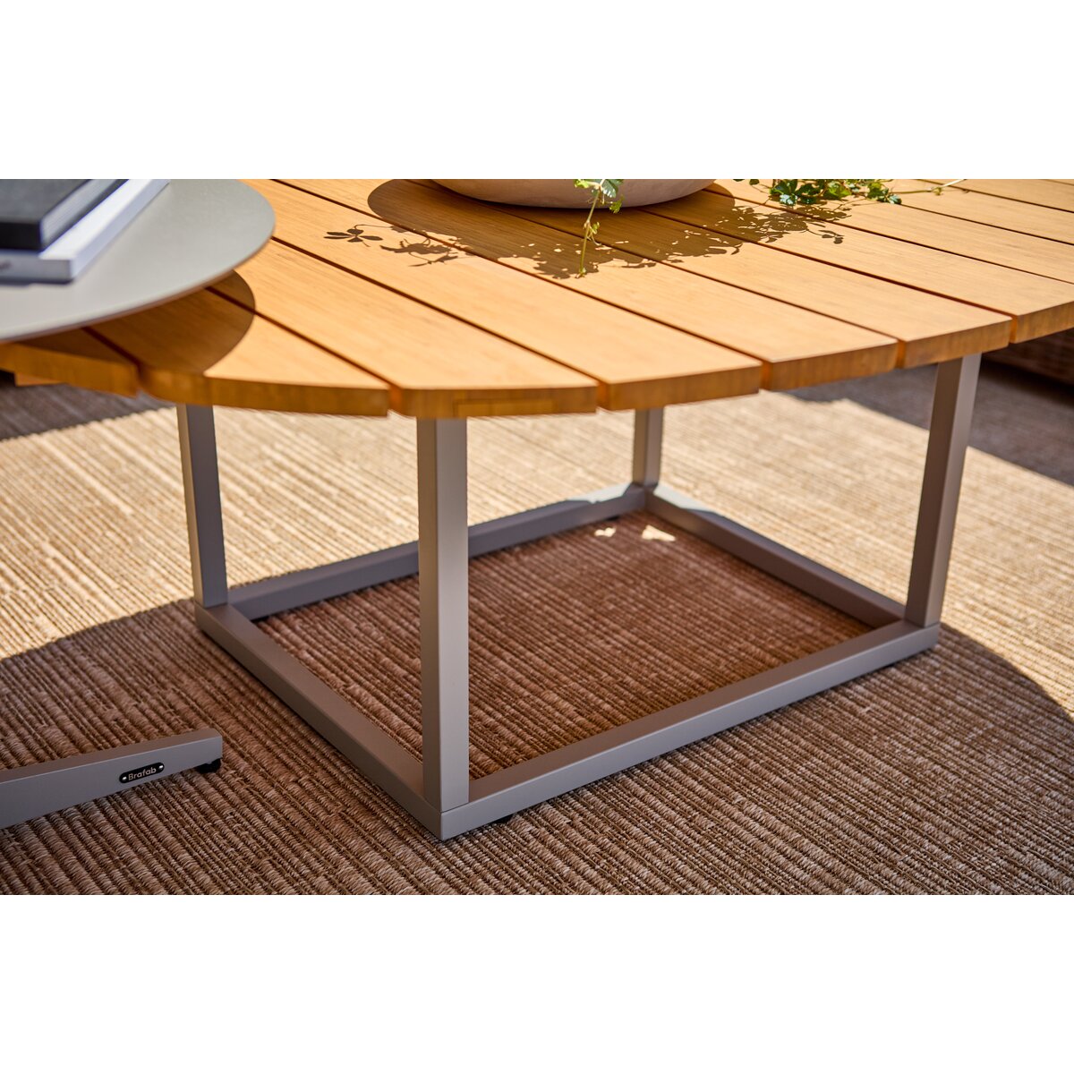 Gartencouchtisch Olive - Aluminium & Bambus, 110x80 cm, Khaki/Natur