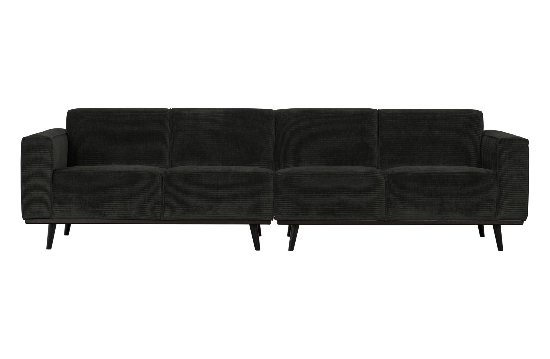 Das Sofa Statement überzeugt mit seinem modernen Design. Gefertigt wurde es aus gewebten Jacquard, welches einen Graphit Farbton besitzen. Das Gestell ist aus Birkenholz und hat eine schwarze Farbe. Das Sofa hat eine Breite von 280 cm.