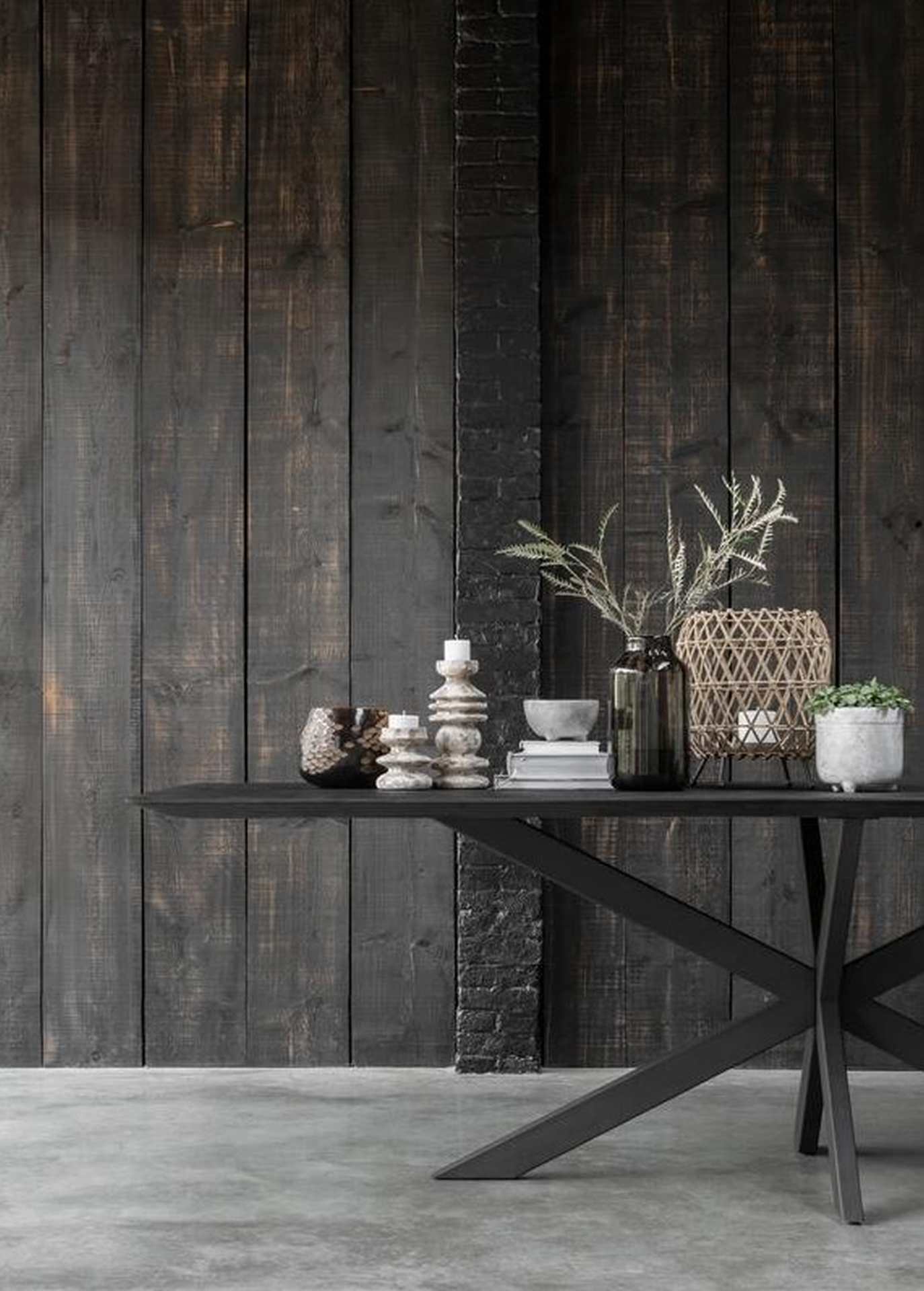 Esstisch Curves aus recyceltem Teakholz, Schwarz