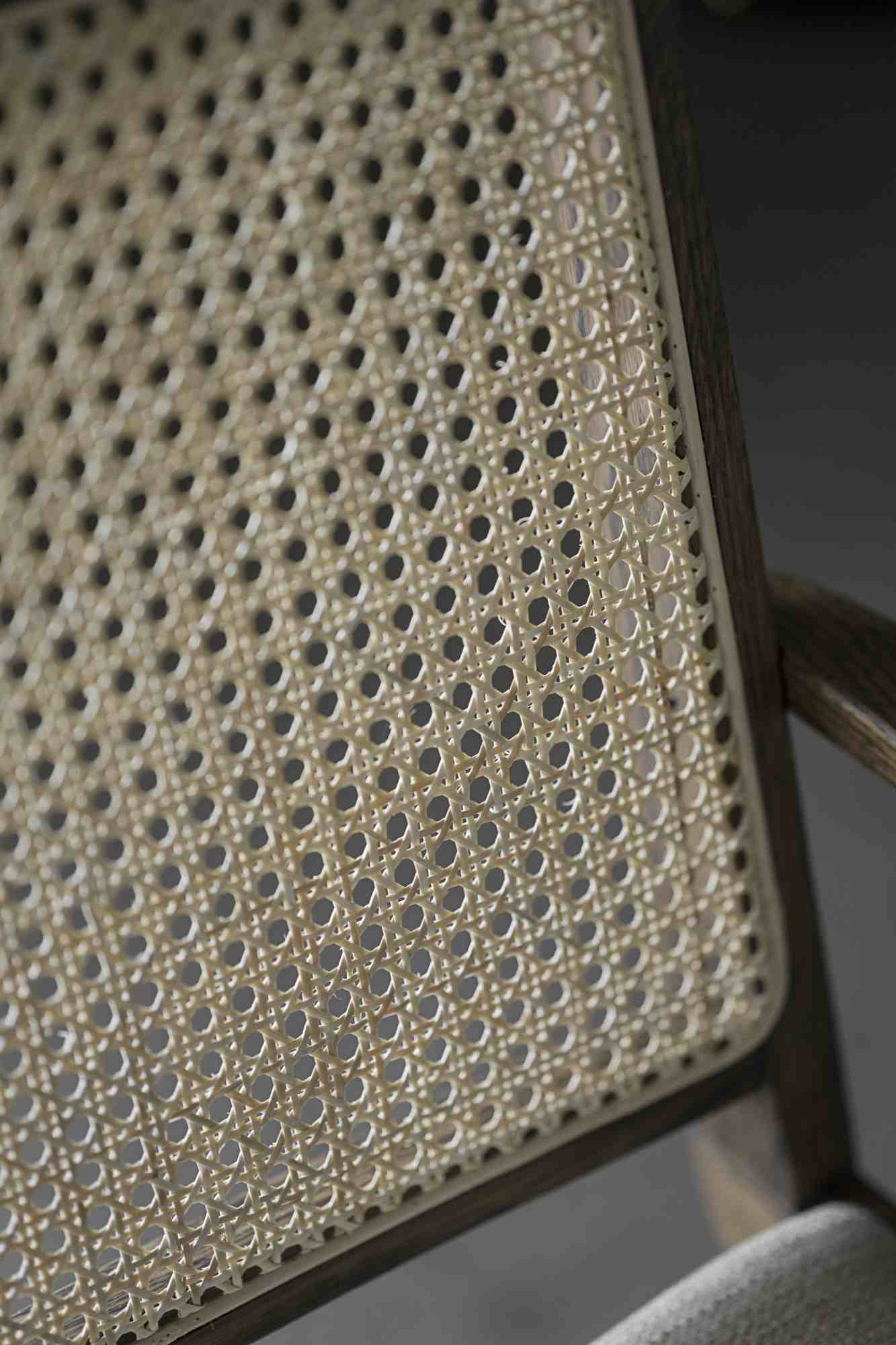 Edles Möbelstück: Stuhl Prestwick 2er Set mit Armlehnen, Braun für stilvolle Einrichtung.