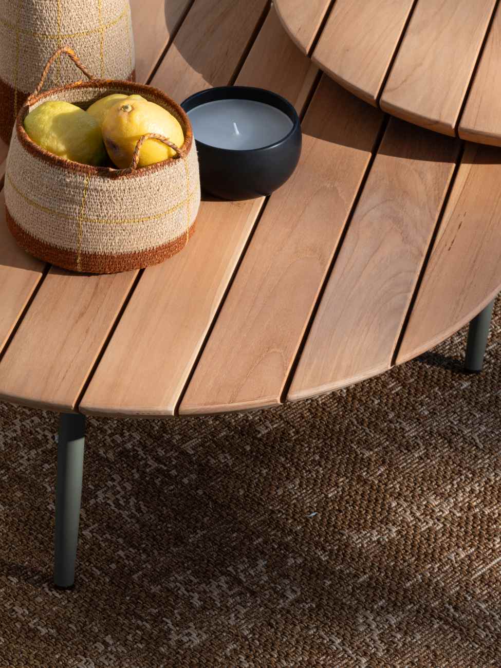 Gartencouchtisch-Set Ivissa aus Teakholz, Grün