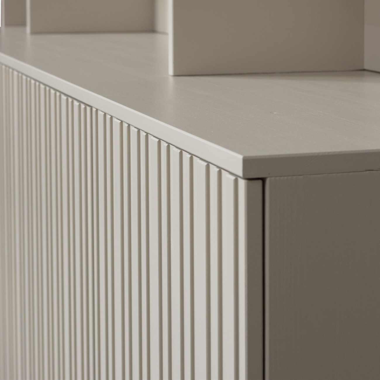 Wandschrank Gravure aus Kiefernholz, Dust