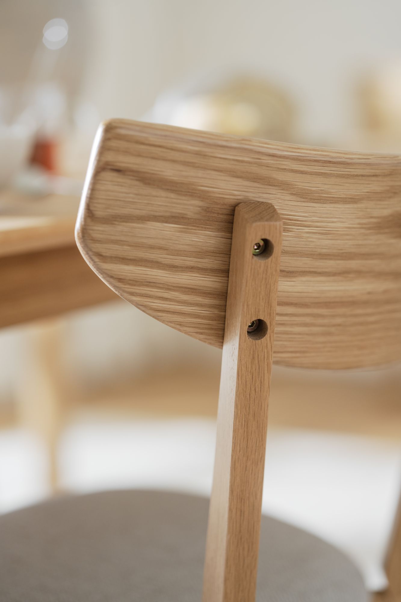 Stuhl Ami Eiche 2er Set, Natur / Sand passt perfekt in stilvolle Wohnräume.