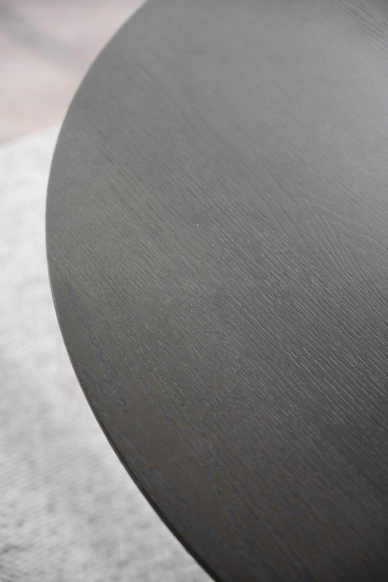 Hochwertiger Esstisch Calverton Rund, 120cm, Braun für jede Einrichtung.