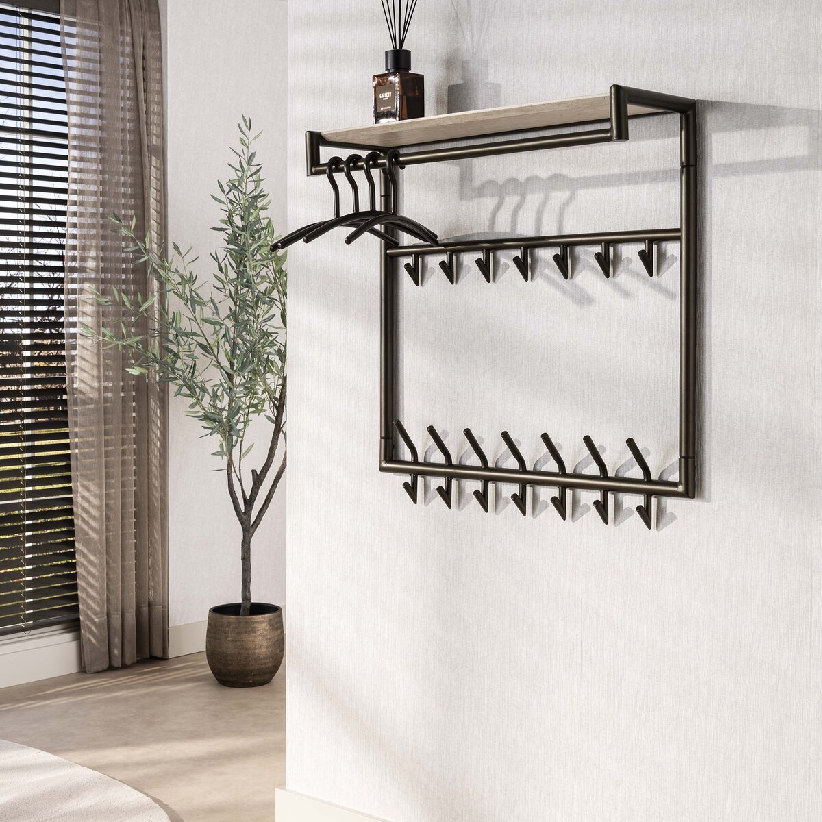 Garderobe Aret mit Kleiderstange, Hutablage und 14 Haken, 85 cm