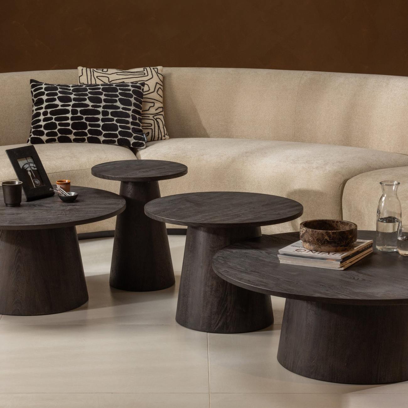 Couchtisch rund aus Holz, platzsparend & stabil | Modern