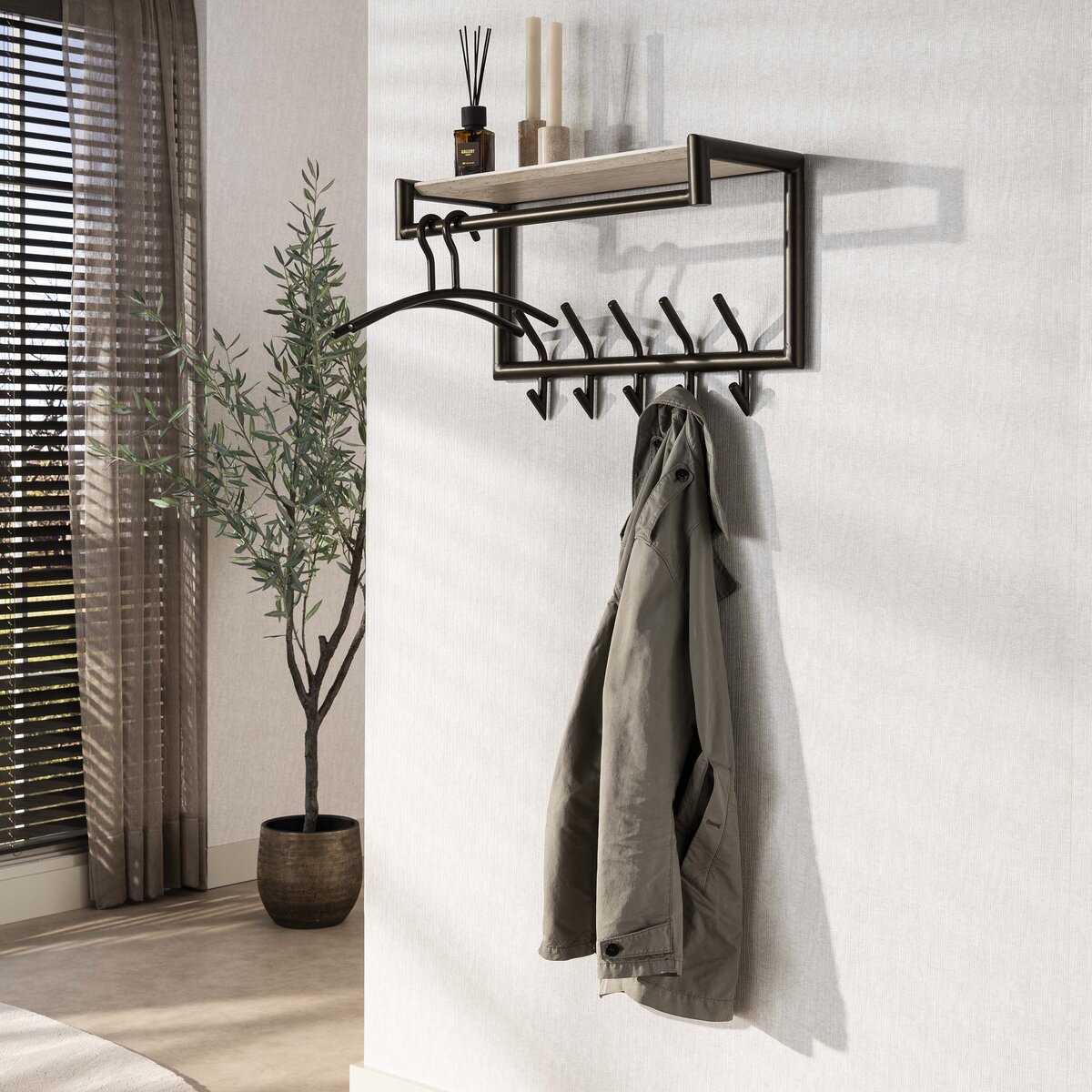 Garderobe Aret mit Kleiderstange, Hutablage und 5 Haken, 65 cm