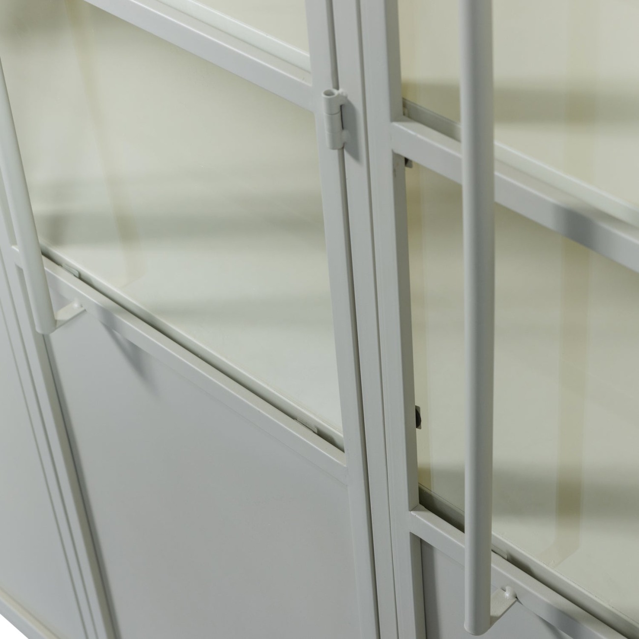 Vitrine Exhibit 3XL aus Metall, Sand