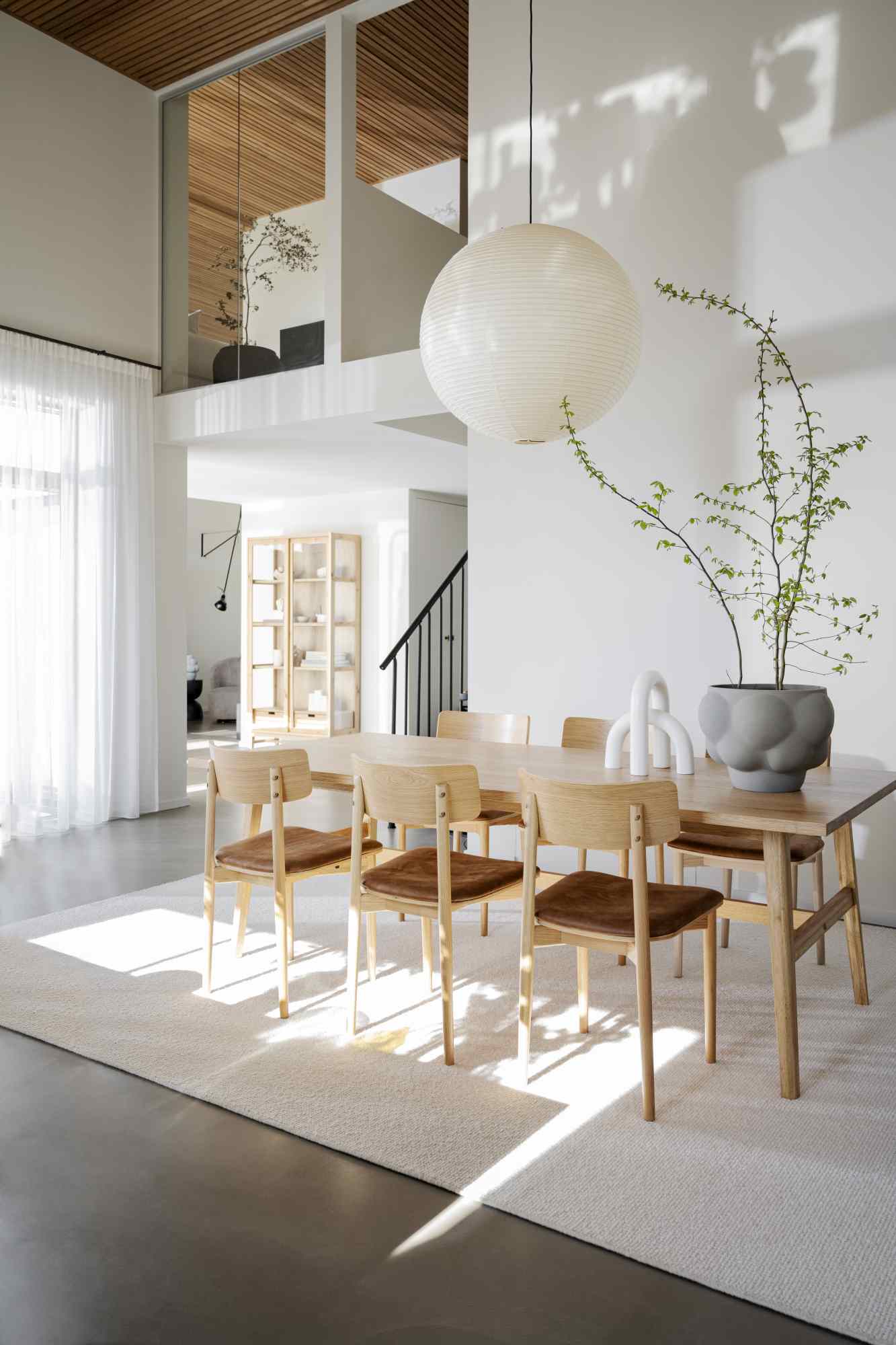 Komfortabel & schön – Esstisch Plainfield 220x100cm, Eiche Natur.