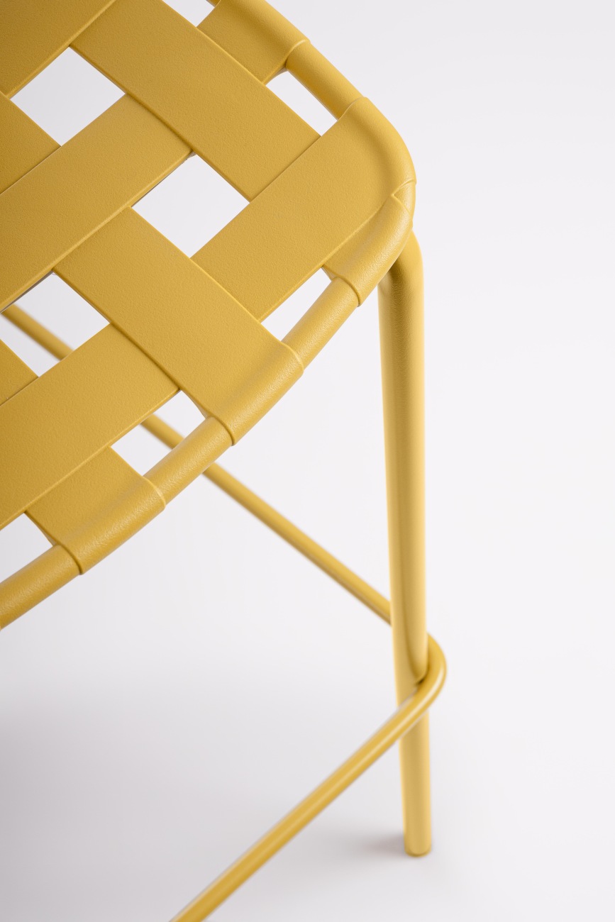 Gartenbarhocker Clover aus Metall, Ocker