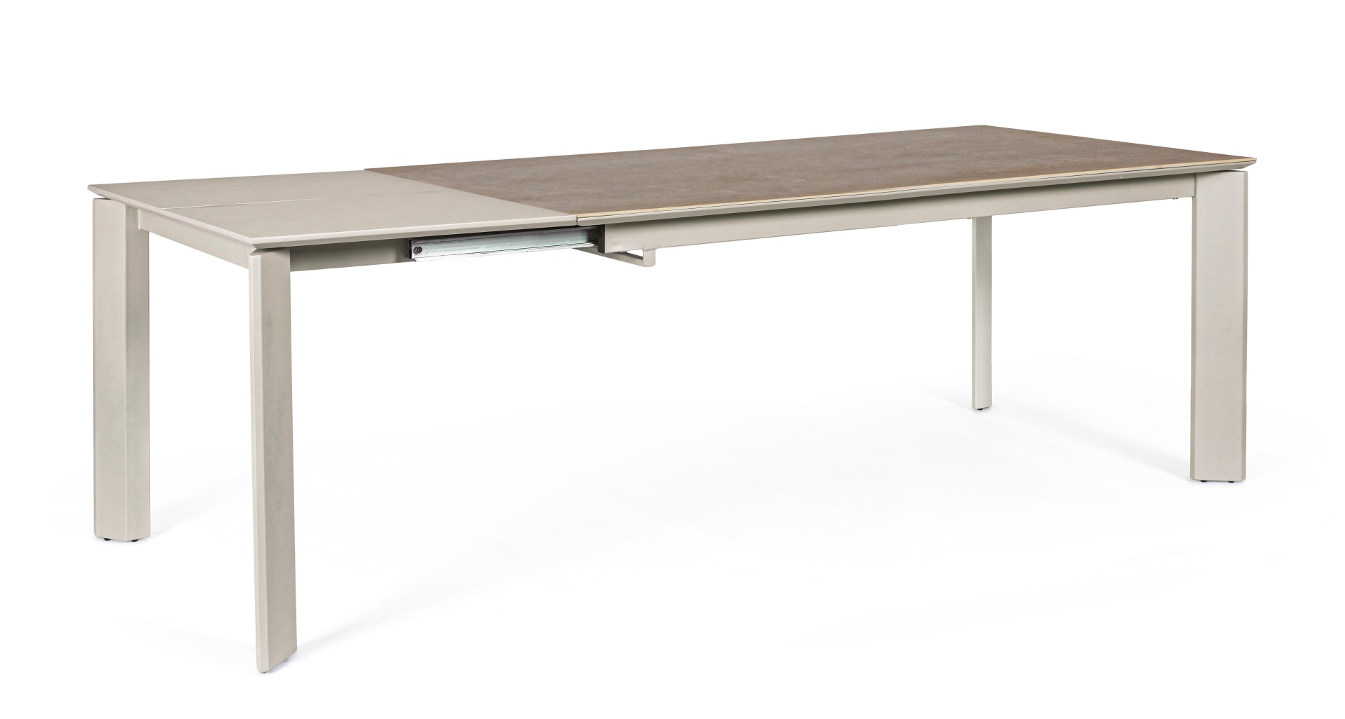 Der Esstisch Briva überzeugt mit seinem moderndem Design. Gefertigt wurde er aus Keramik, welches einen graue Farbton besitzt. Das Gestell des Tisches ist aus Metall und hat eine Taupe Farbe. Der Tisch ist ausziehbar von einer Breite von 160 cm auf 220 cm