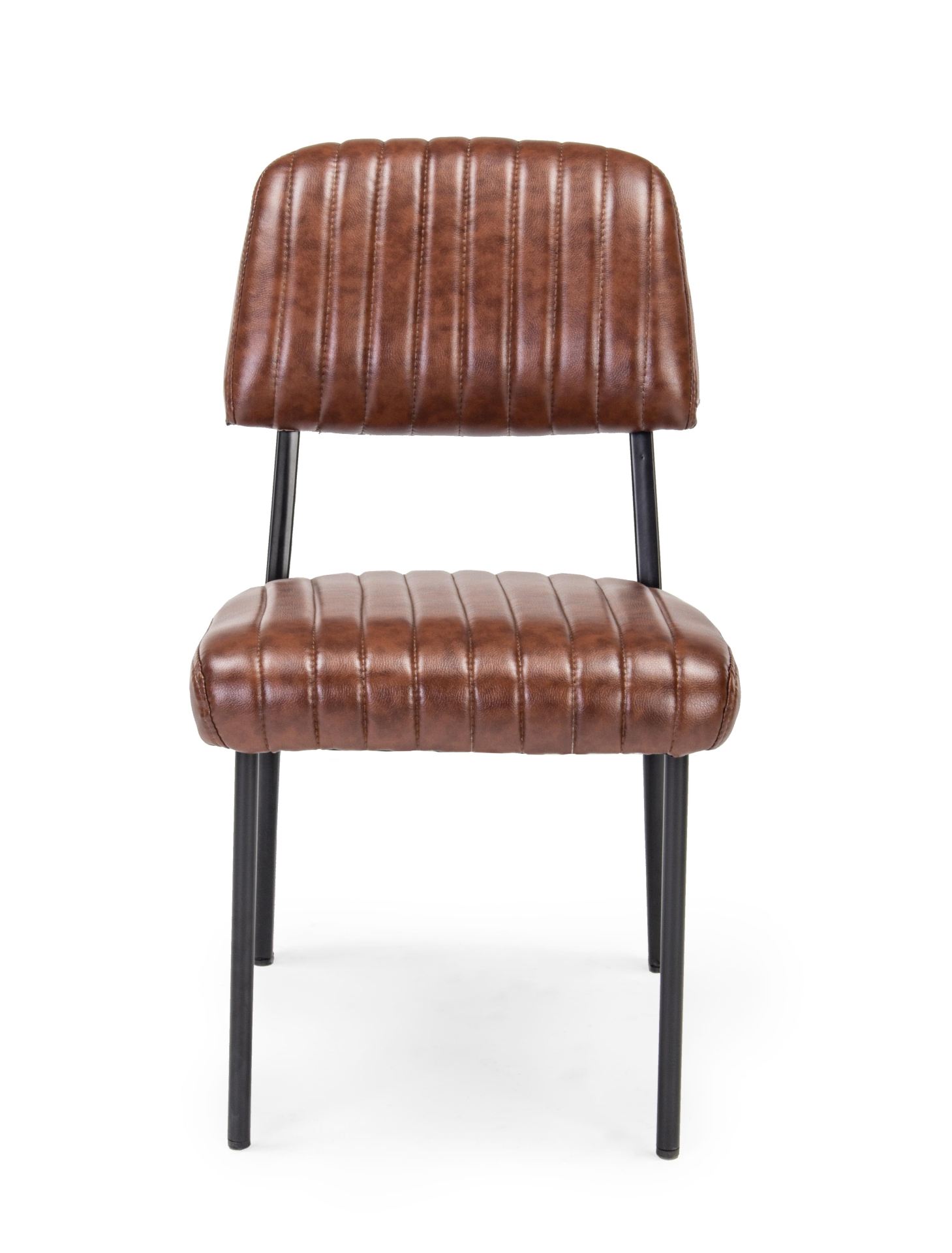 Der Stuhl Nelly überzeugt mit seinem industriellen Design. Gefertigt wurde der Stuhl aus Kunstleder, welches einen Cognac Farbton besitzt. Das Gestell ist aus Stahl und ist schwarz. Die Sitzhöhe beträgt 45 cm.