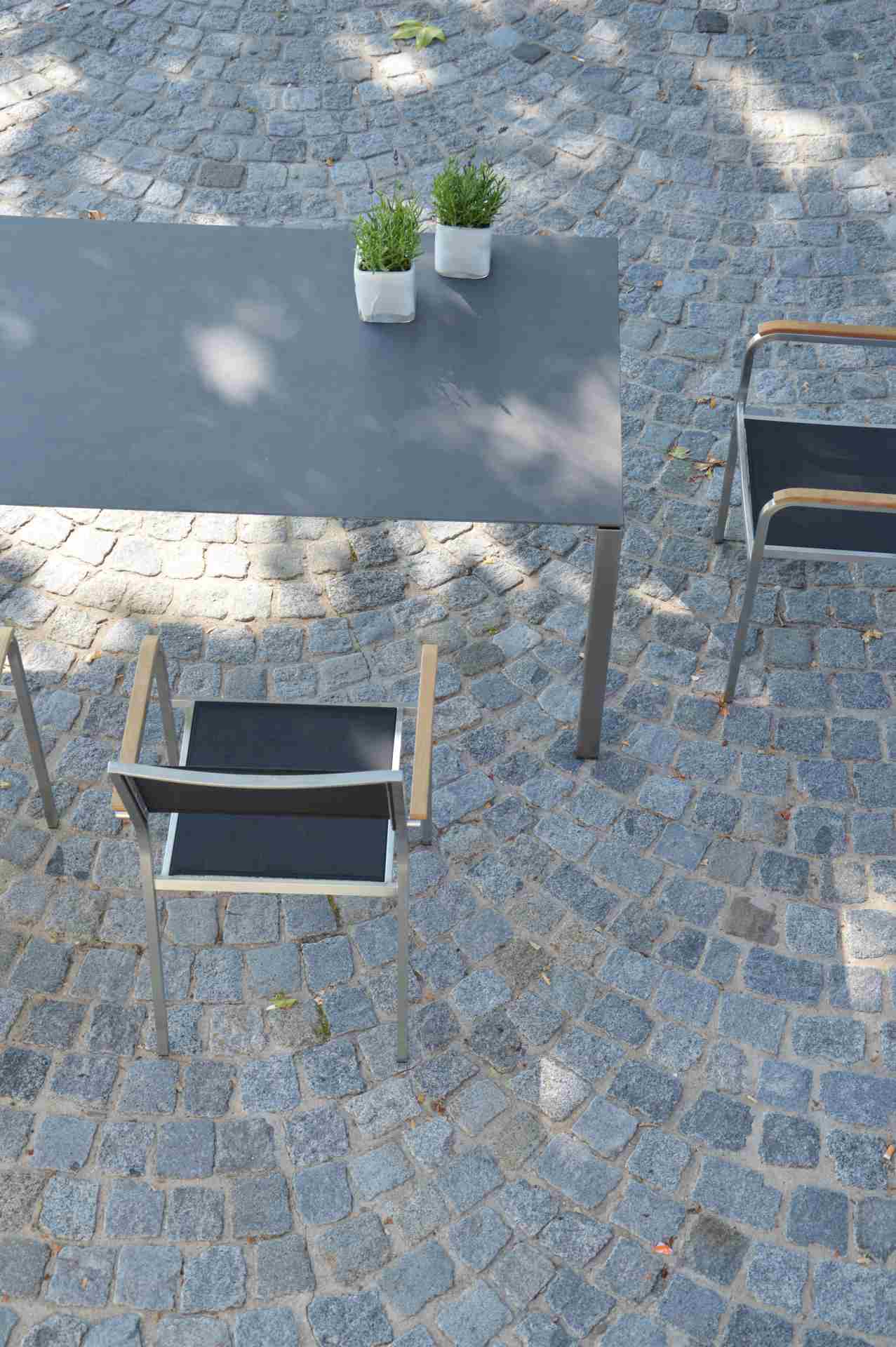 Gartentisch Lux Excell aus Keramik, Ausziehbar, 160/220 cm, Anthrazit Gartentisch Lux Excell aus Keramik, Ausziehbar, 160/220 cm, Anthrazit